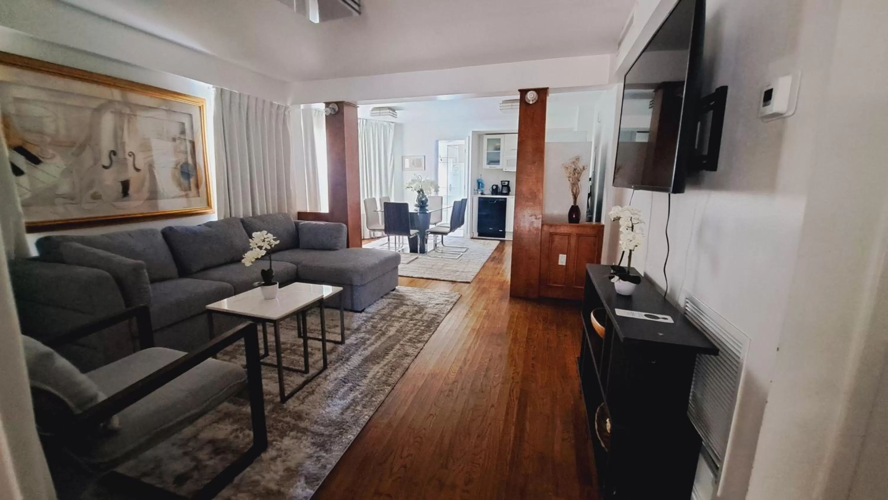 Living room in Villa Italia South Beach