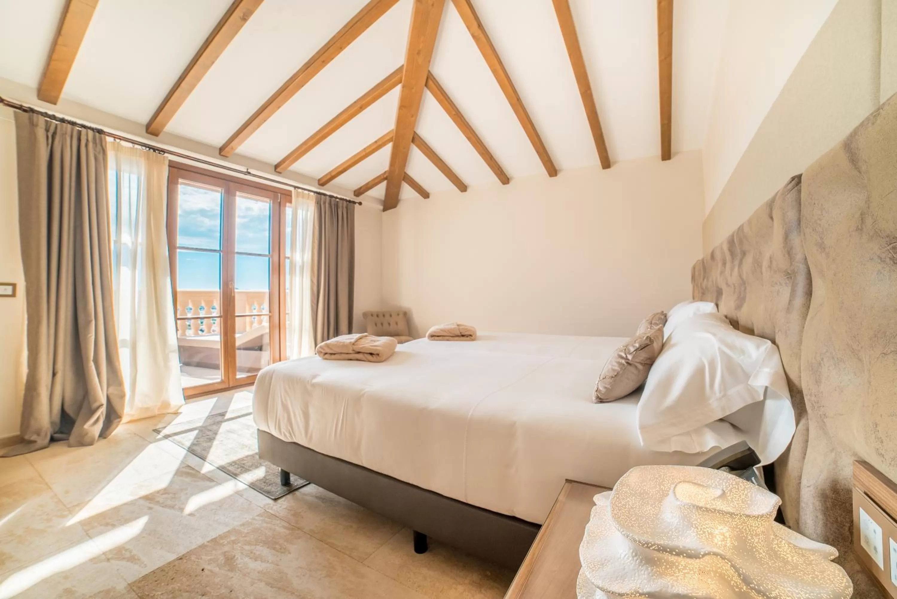 Photo of the whole room, Bed in Hotel Creu de Tau Art&Spa-Adults only