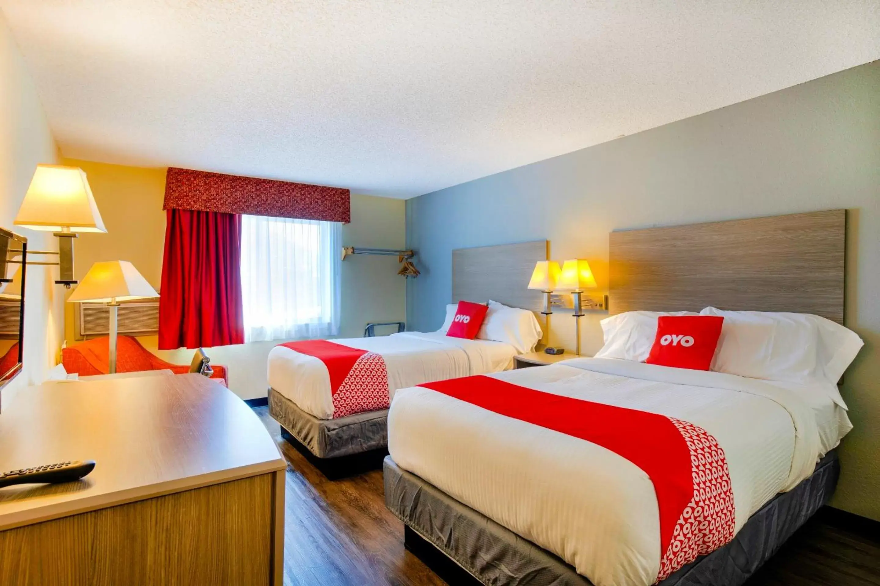 Double Room with Two Double Beds in Rockview Hotel Castle Rock Downtown Double Room with Two Double Beds in Rockview Hotel Castle Rock Downtown