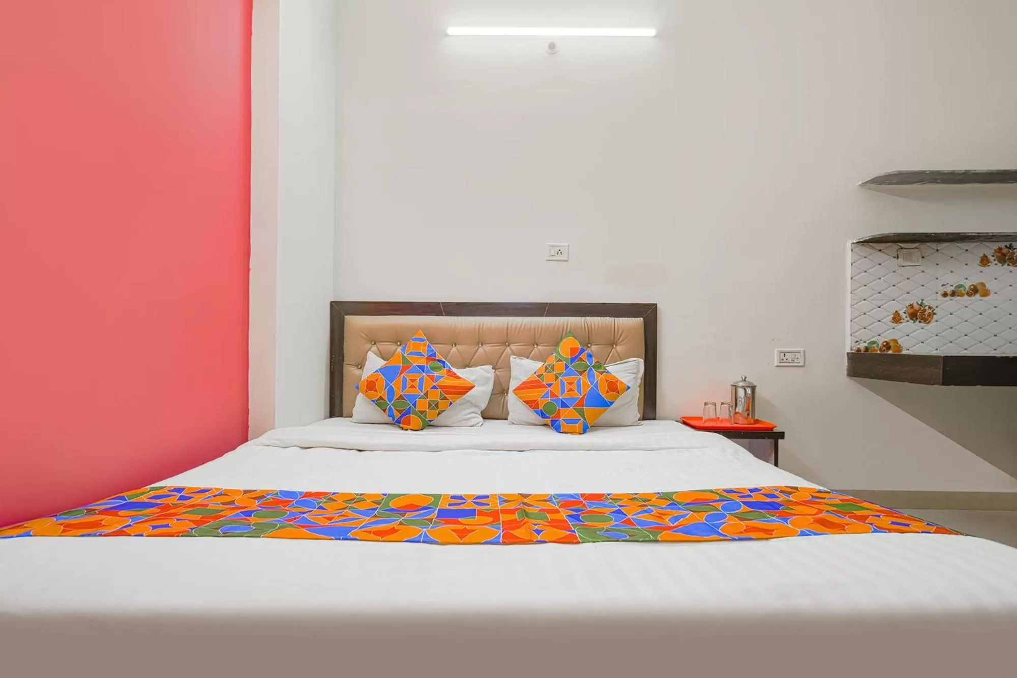 Bed in FabExpress Royal Palace Inn