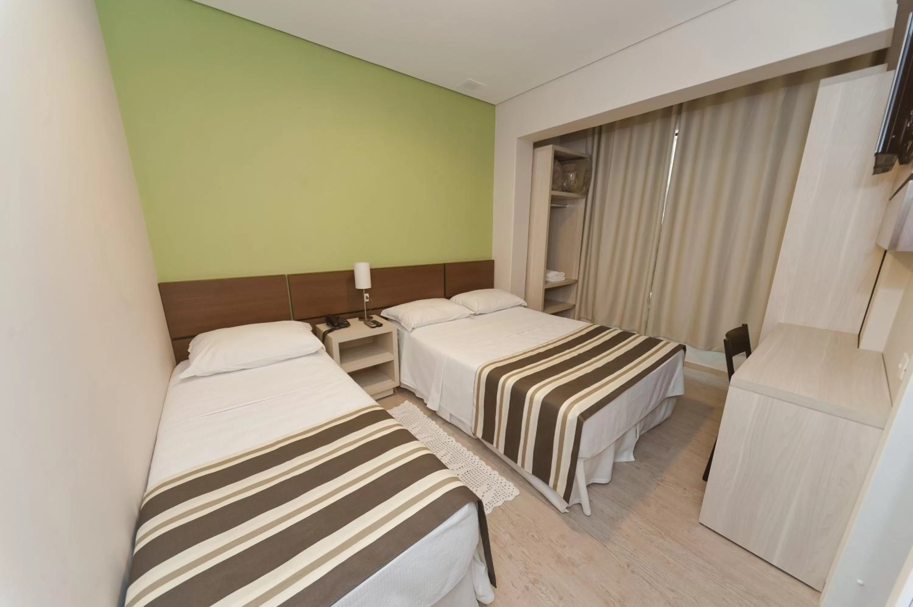 Bedroom, Bed in Hotel Sol By MRHotelaria