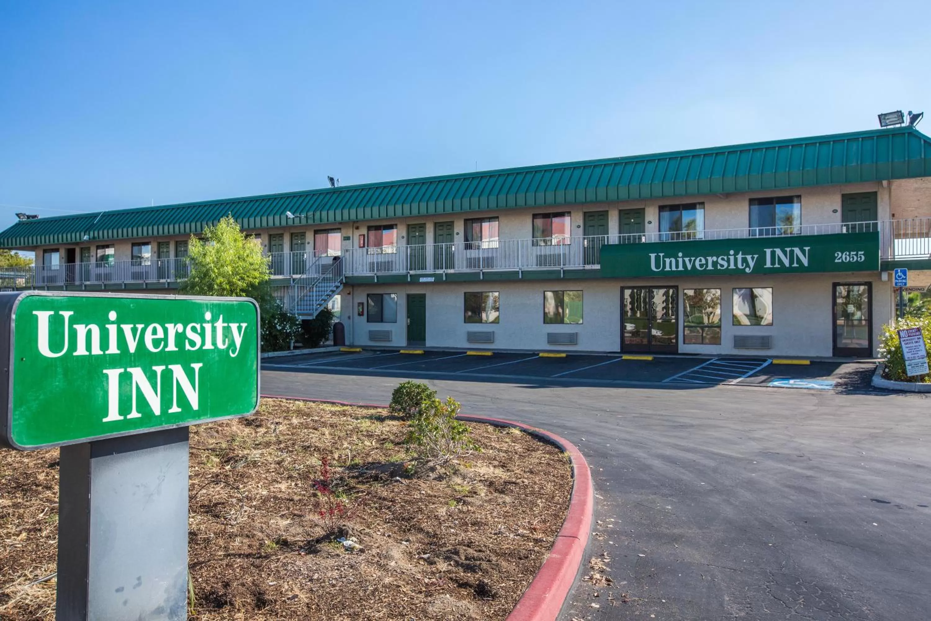 Property building in University Inn Fresno