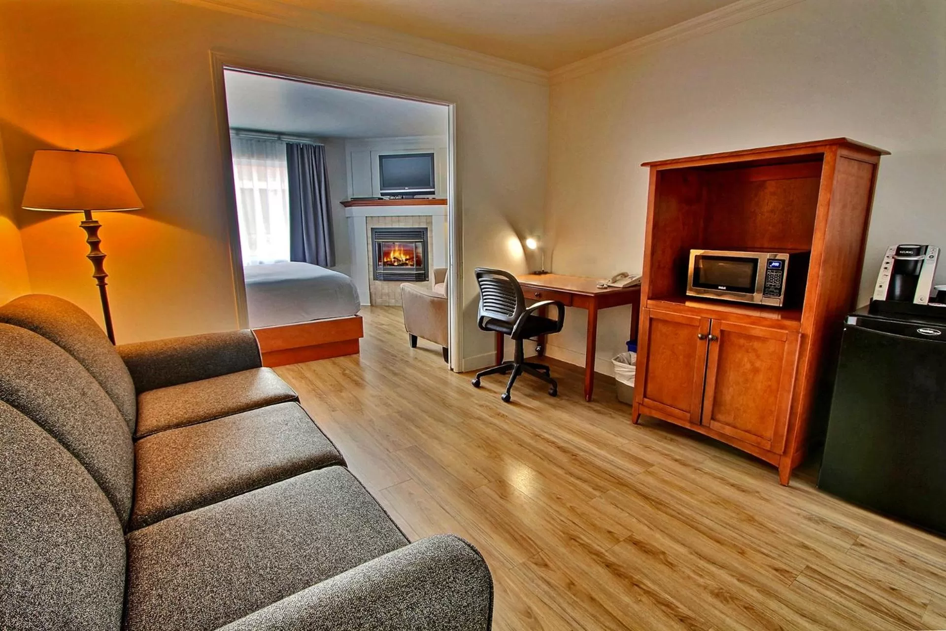 Bedroom in Hôtel l'Empress