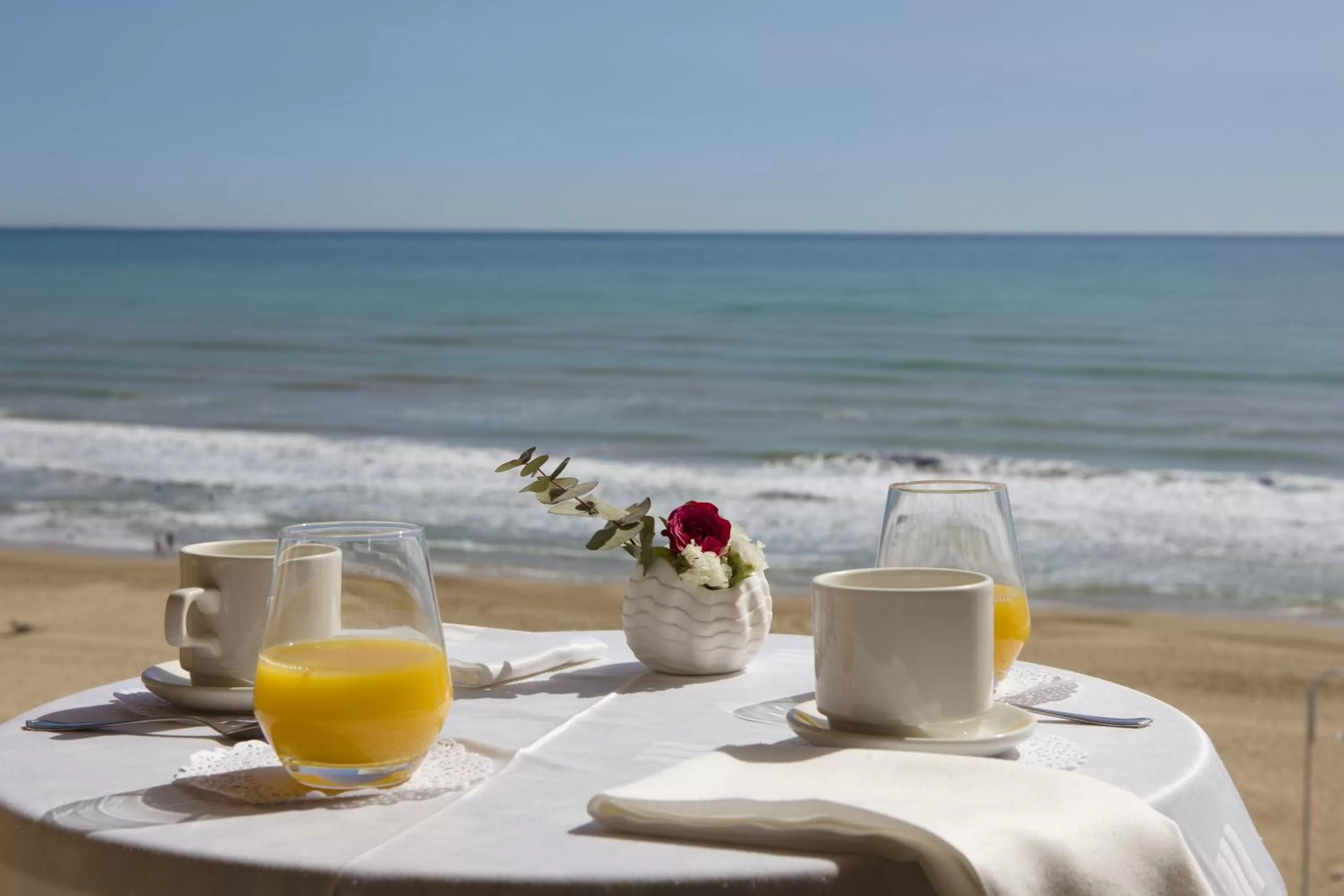 Day in Hotel Meridional