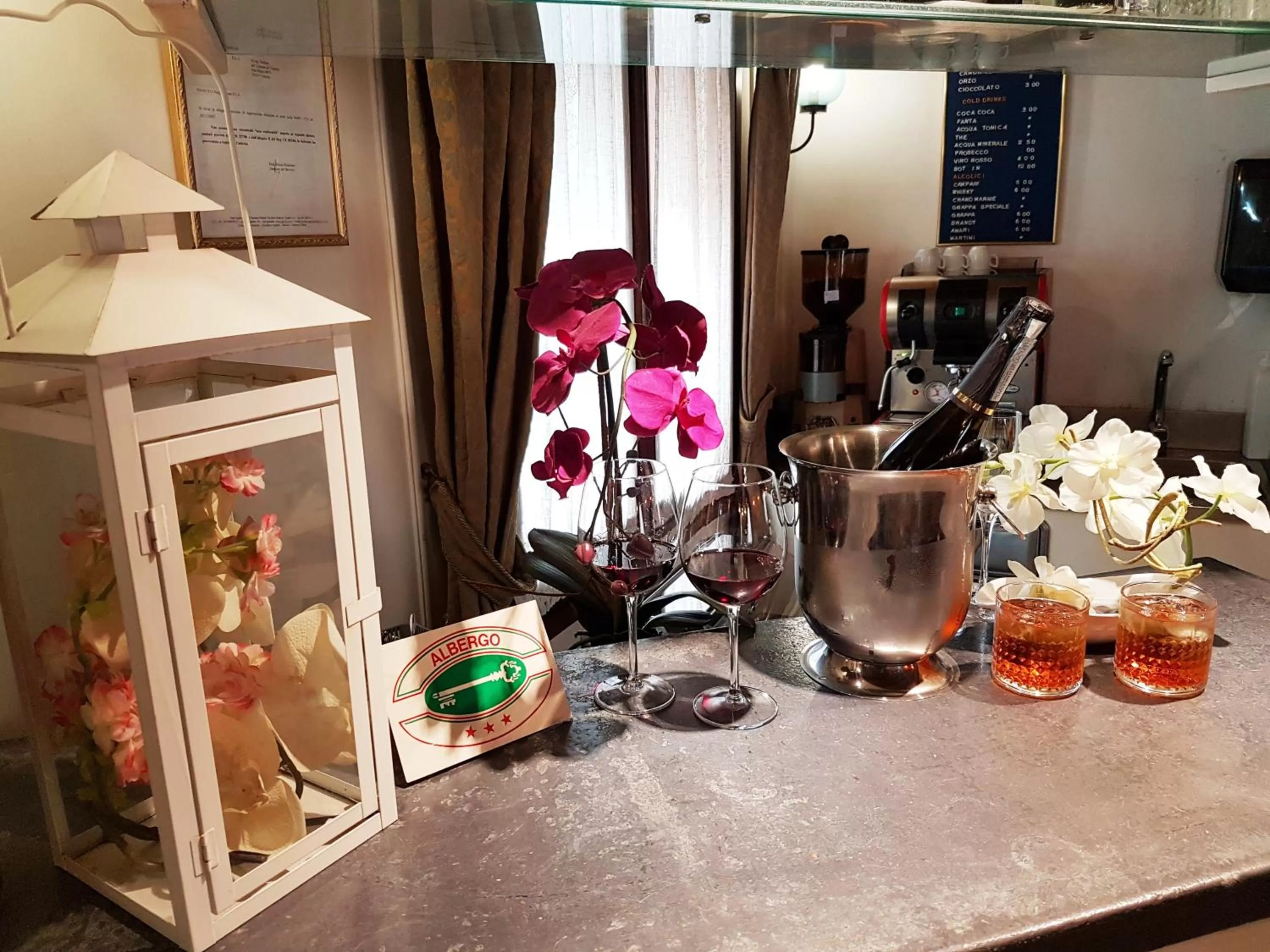 Lounge or bar in Hotel San Gallo