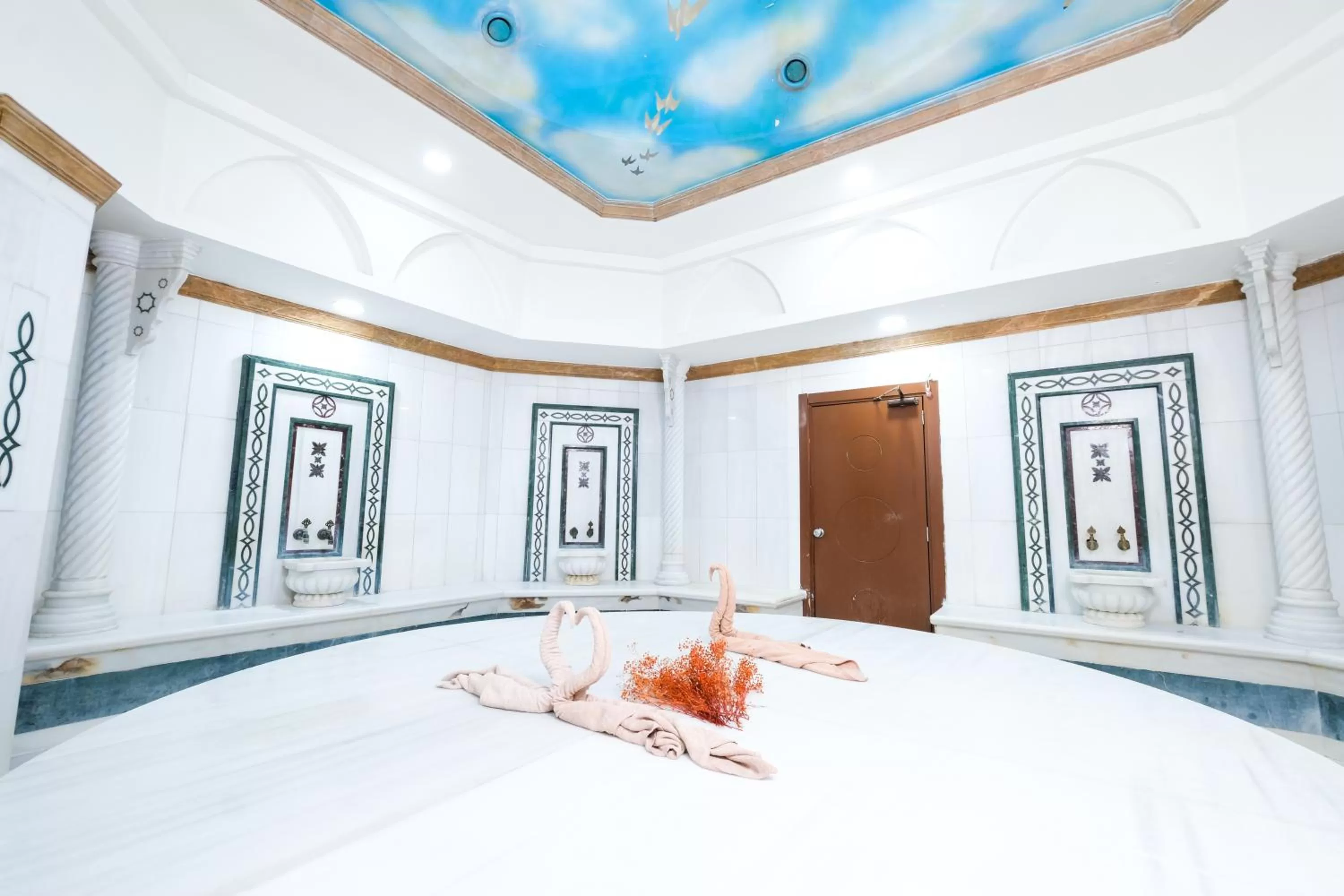 Public Bath, Bed in Bilem Hotel Beach & Spa