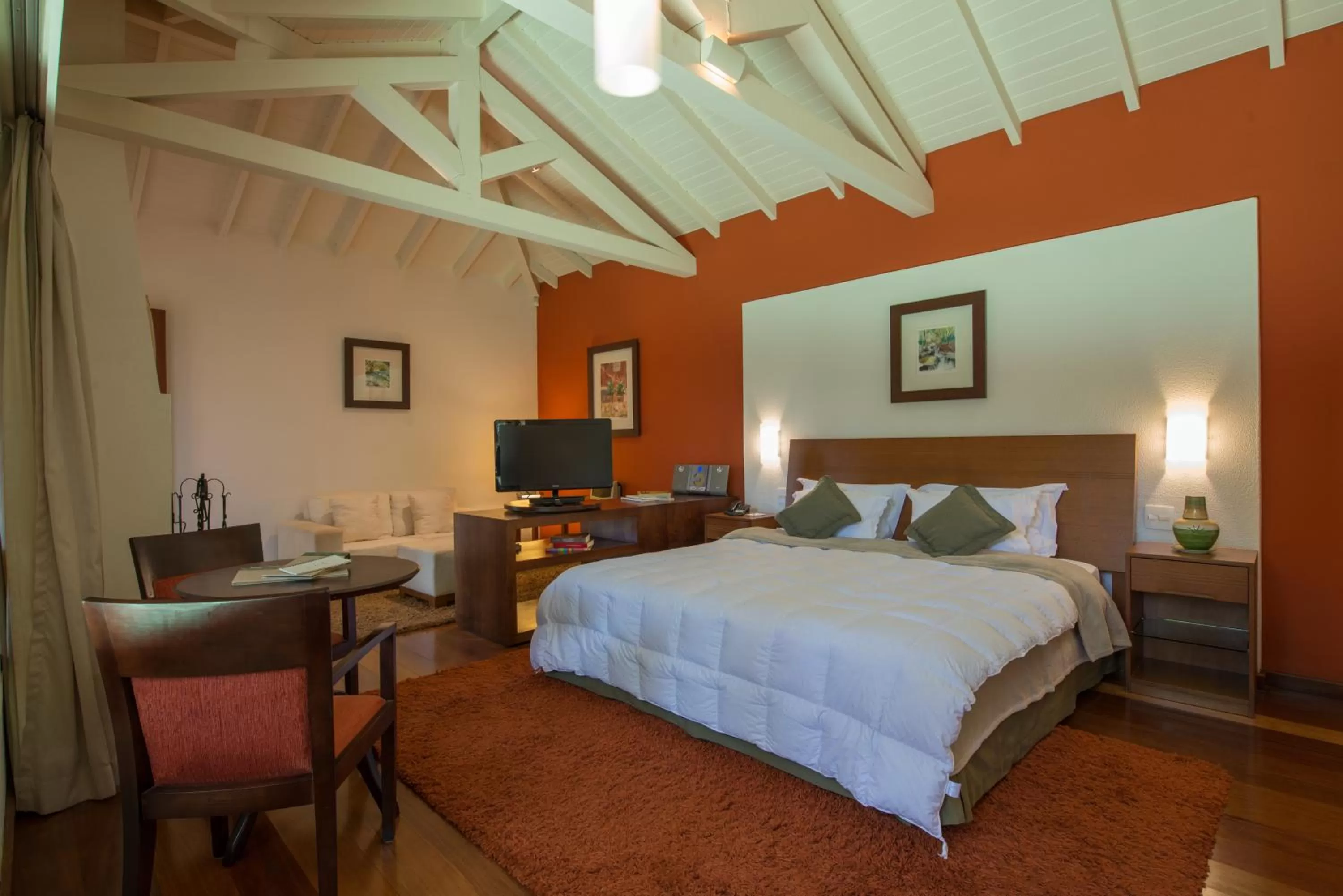 Bed, Room Photo in Kuriuwa Hotel