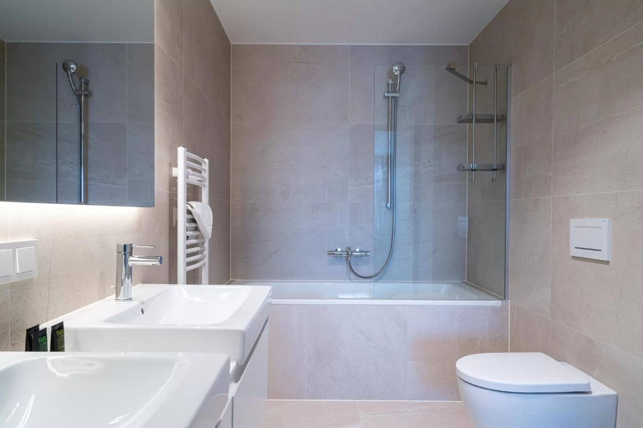 Vienna Residence, Marina Tower - Danube