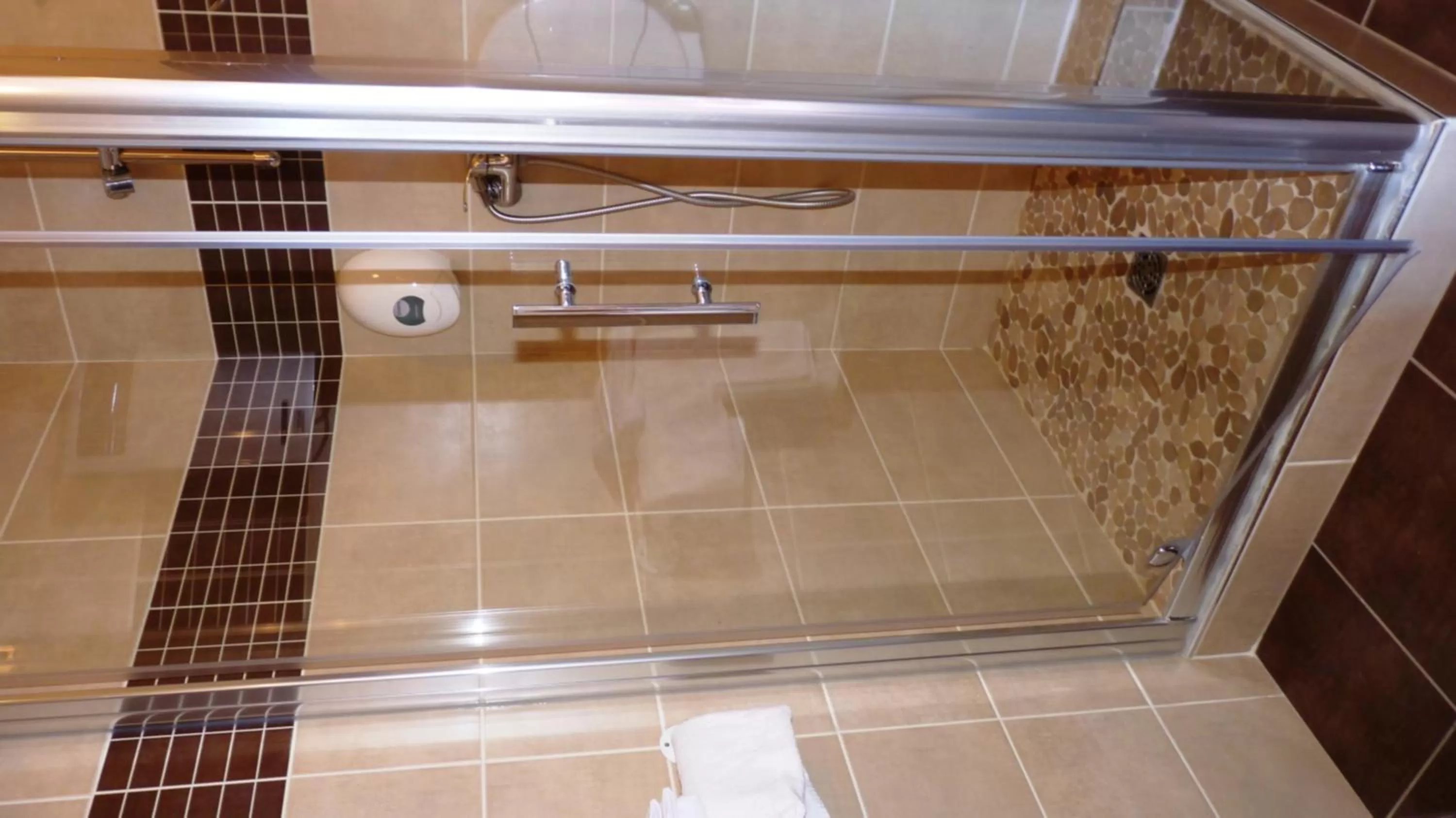 Bathroom in Hôtel-Restaurant La P'tite Auberge