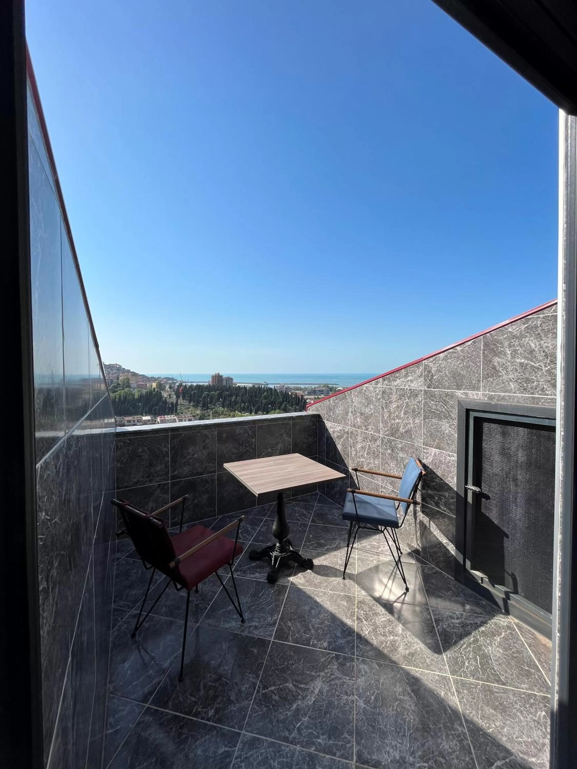 Balcony/Terrace in White House Apart