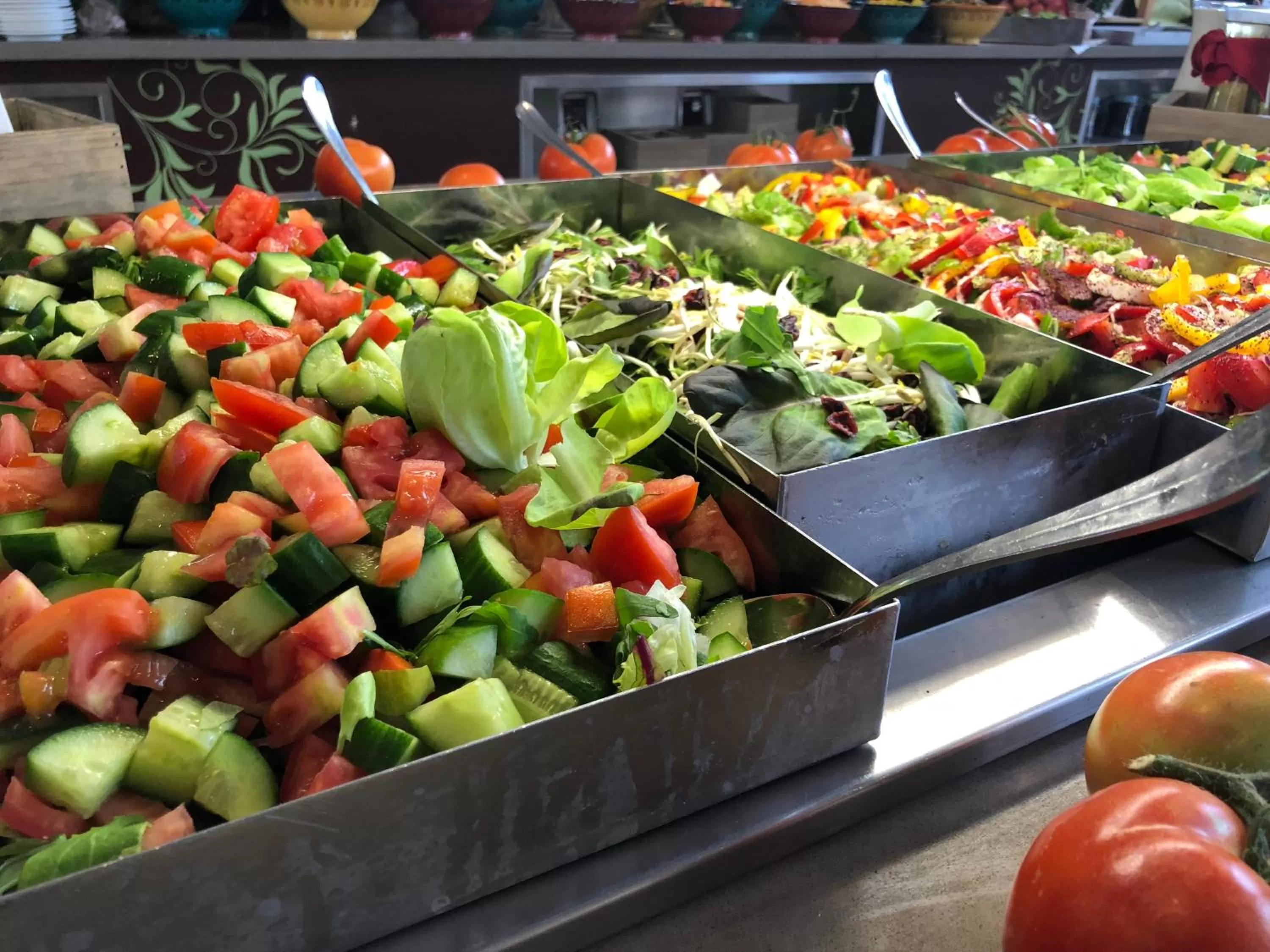 Buffet breakfast in Ruth Daniel Residence