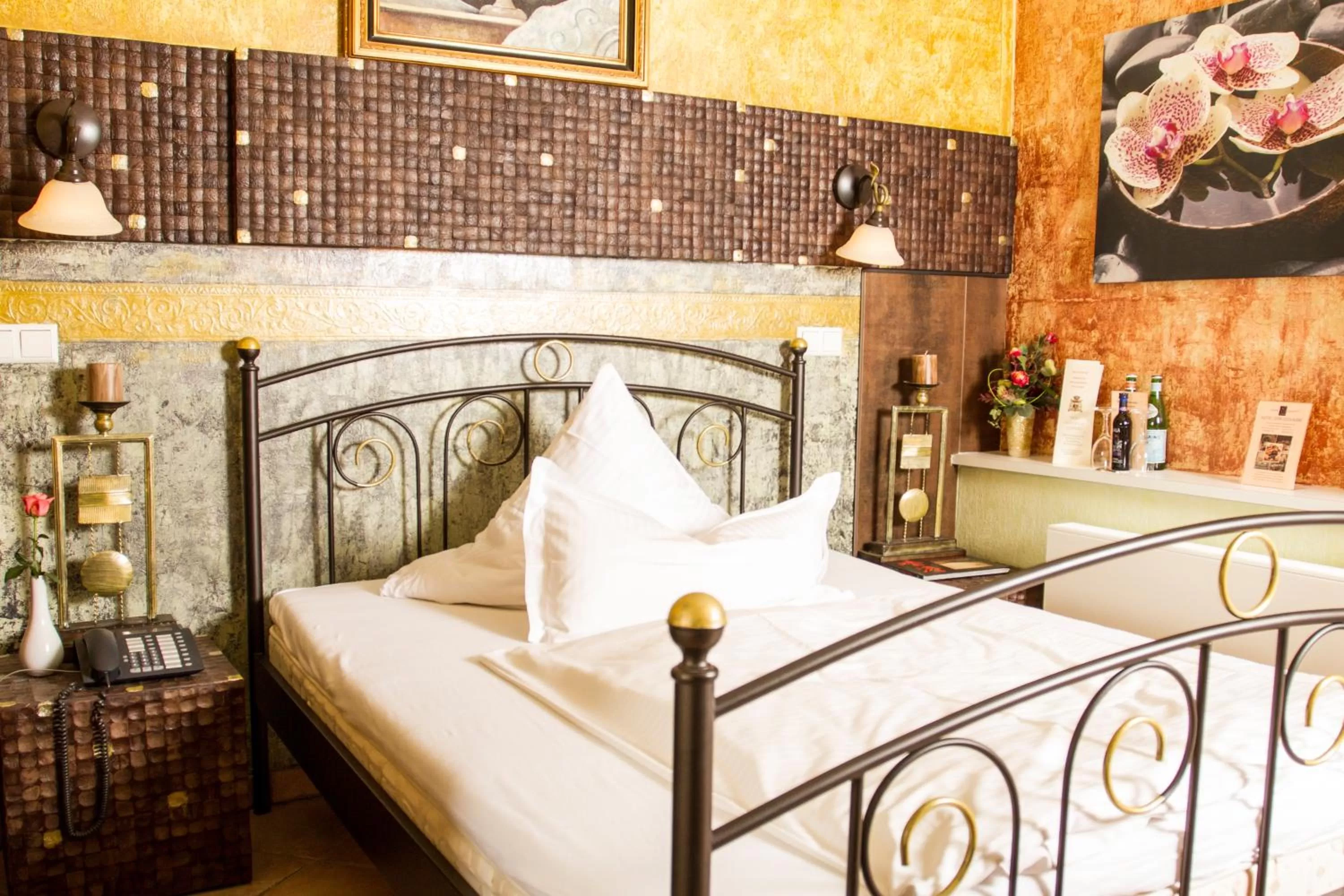 Bed in Hotel Don Giovanni