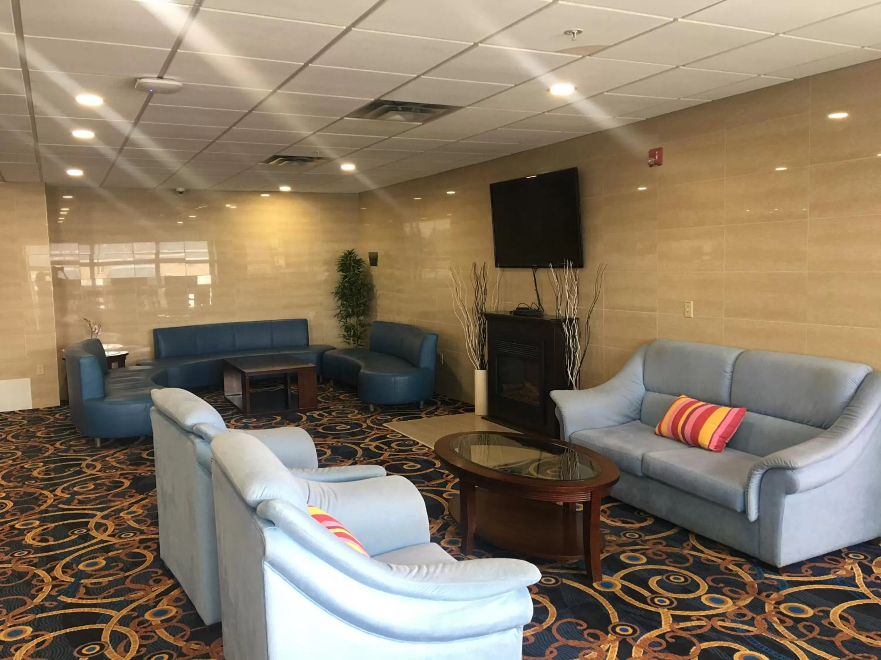Lobby or reception in Days Inn & Suites by Wyndham Fort Saskatchewan