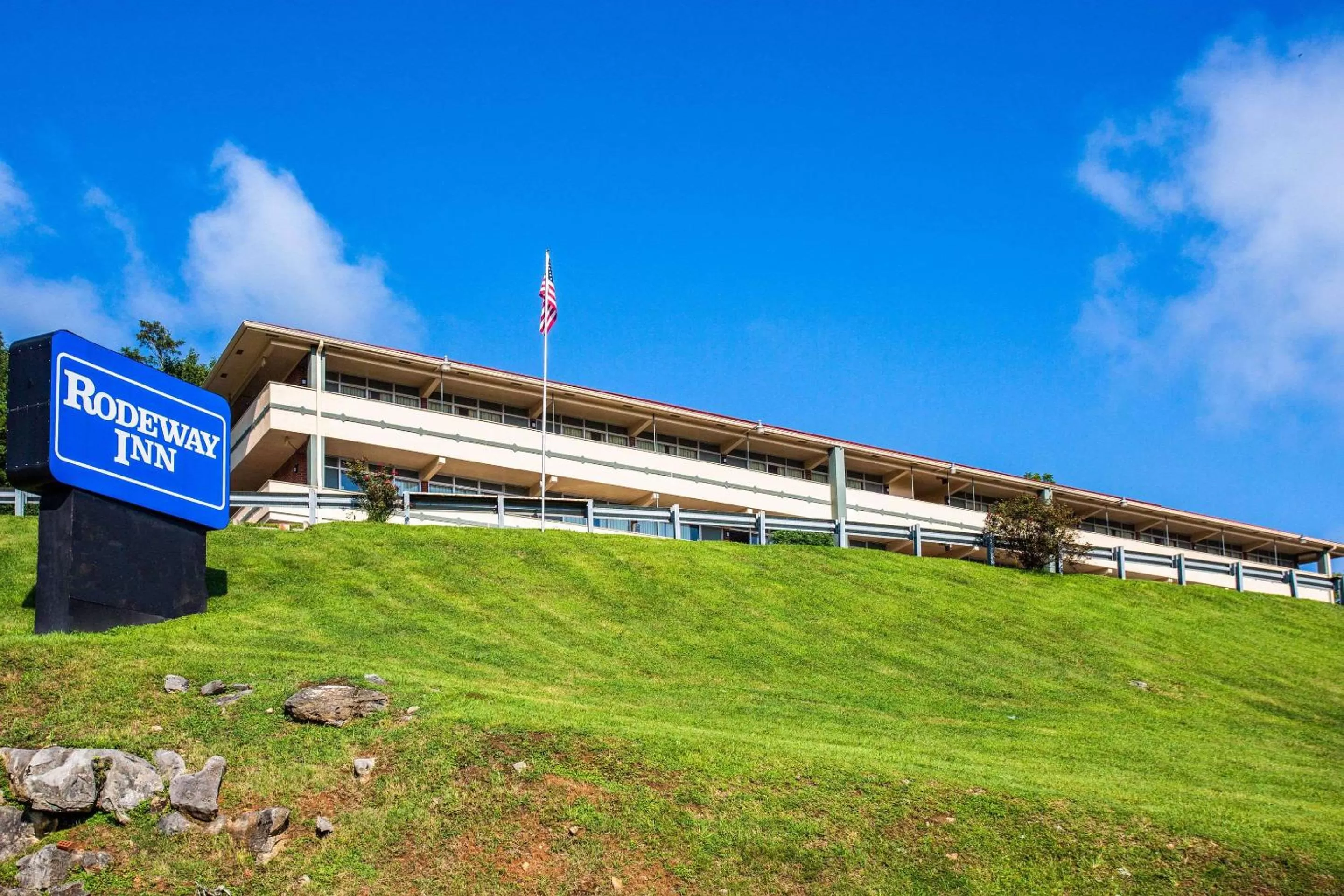Property Building in Rodeway Inn Renfro Valley