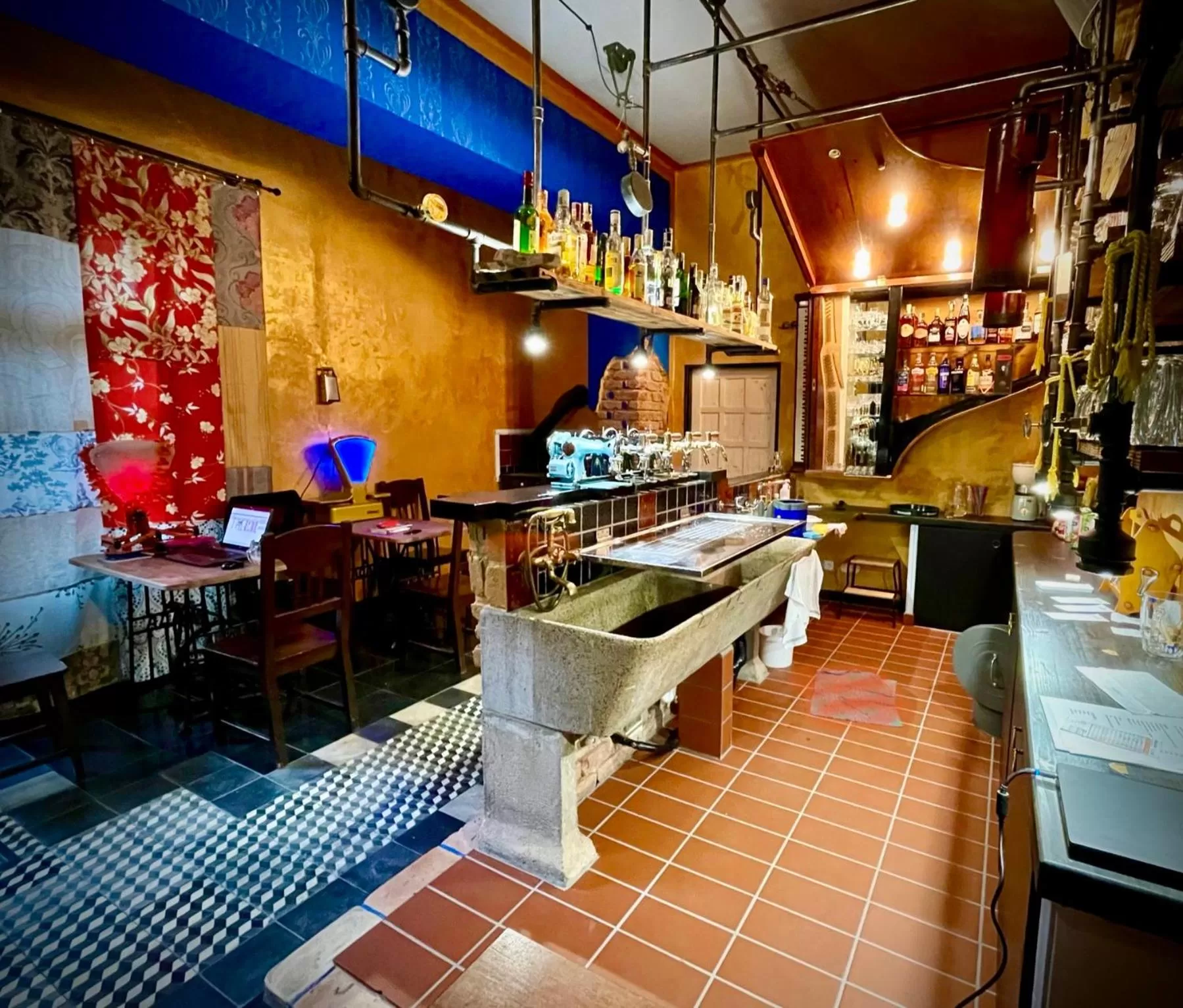 HARABURDI® Recyclart Hotel