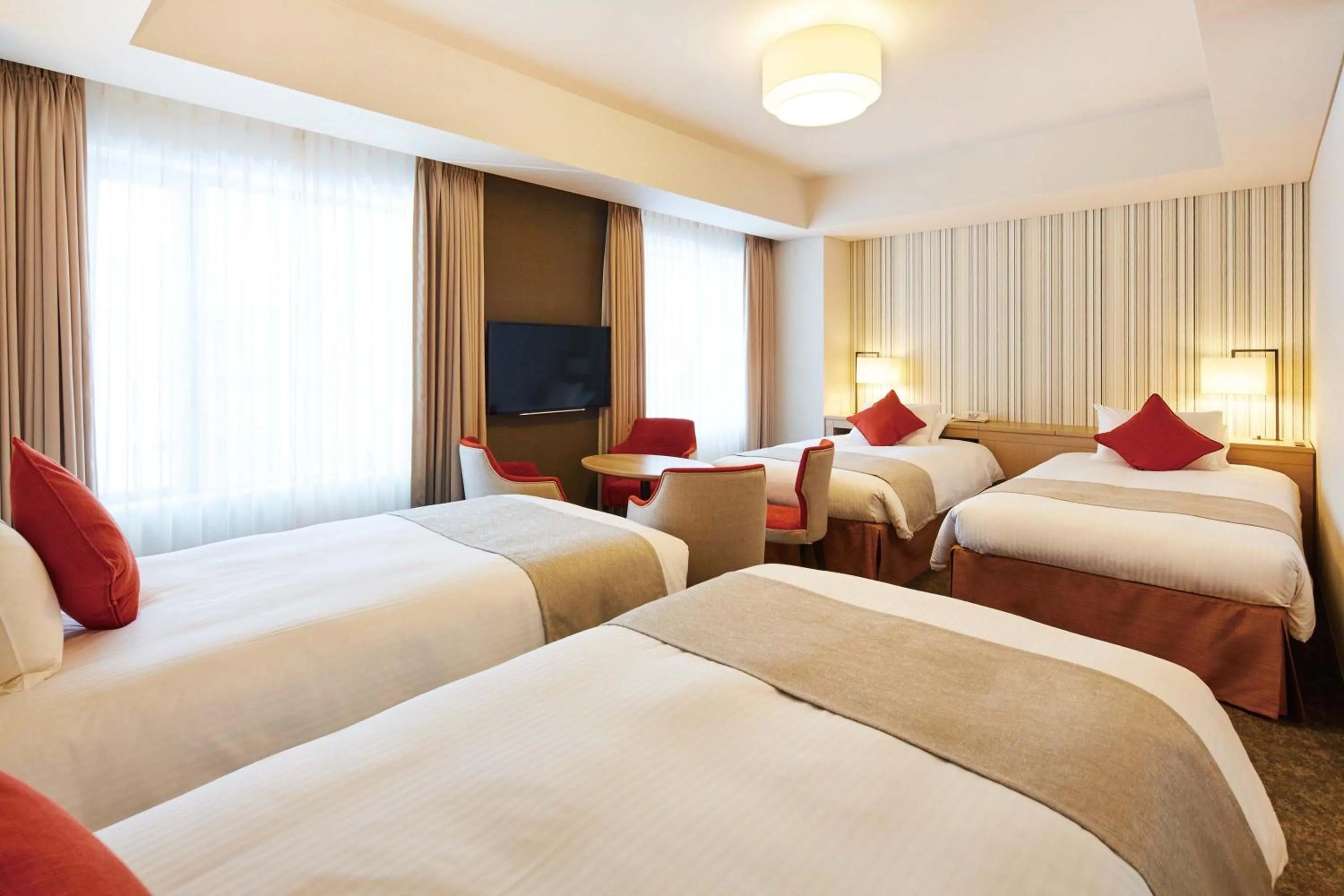 Photo of the whole room, Bed in Hotel Emion Tokyo Bay