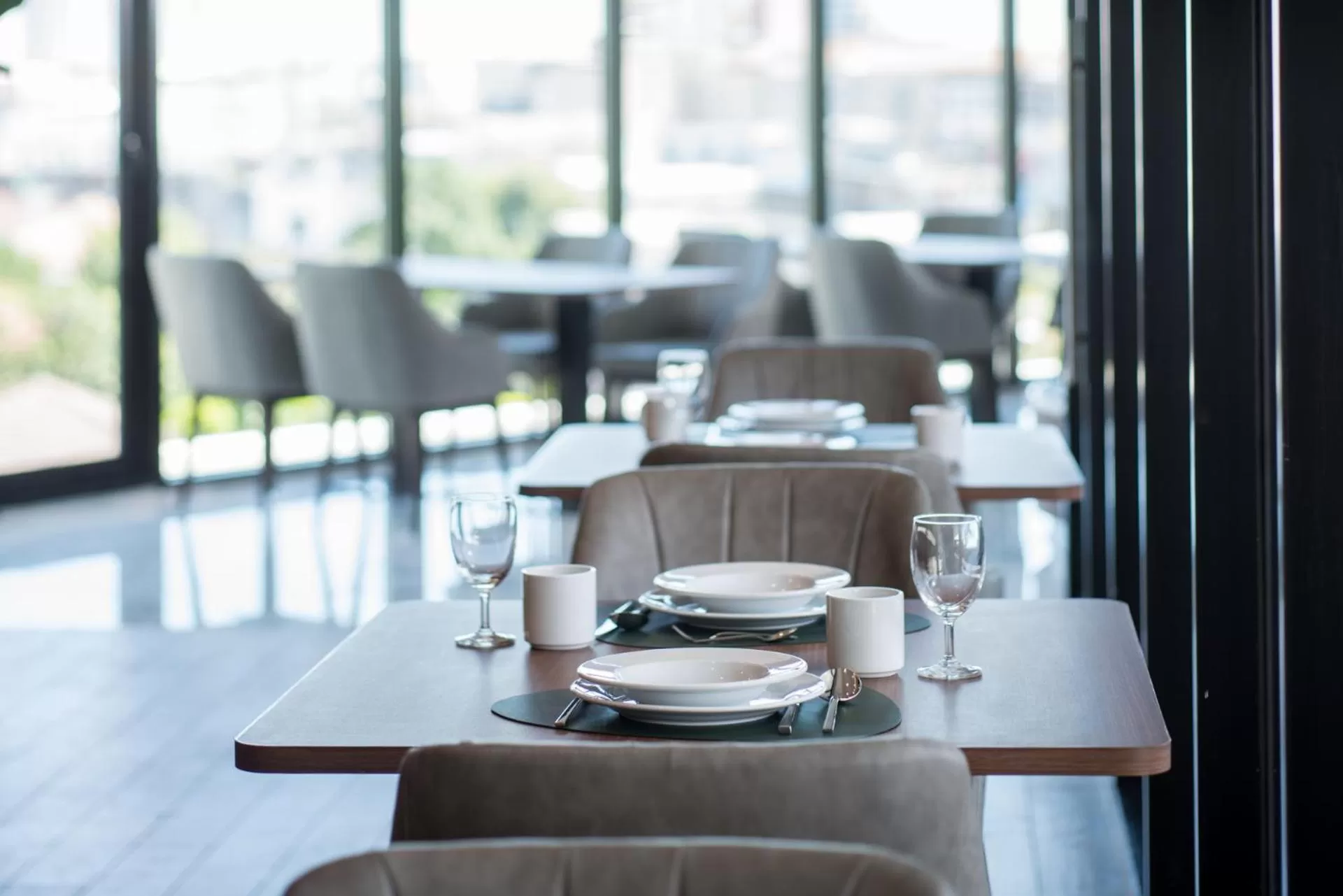 Restaurant/places to eat in Amanta Hotel & Residence Sathorn