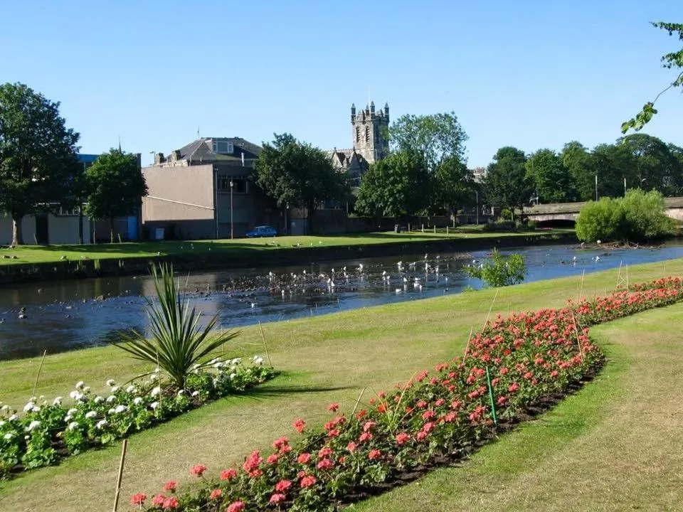 Natural landscape in Ravelston House