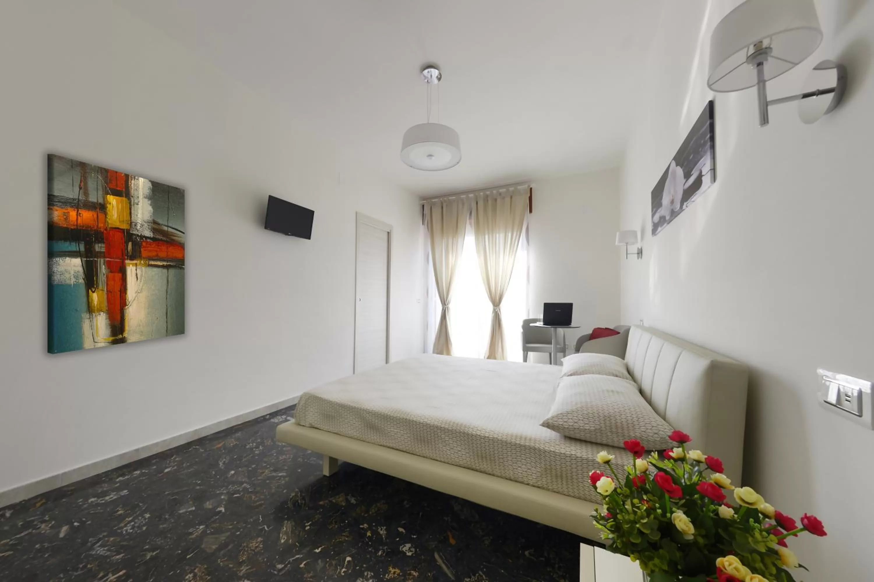 Photo of the whole room, Bed in B&B La Vie en Rose