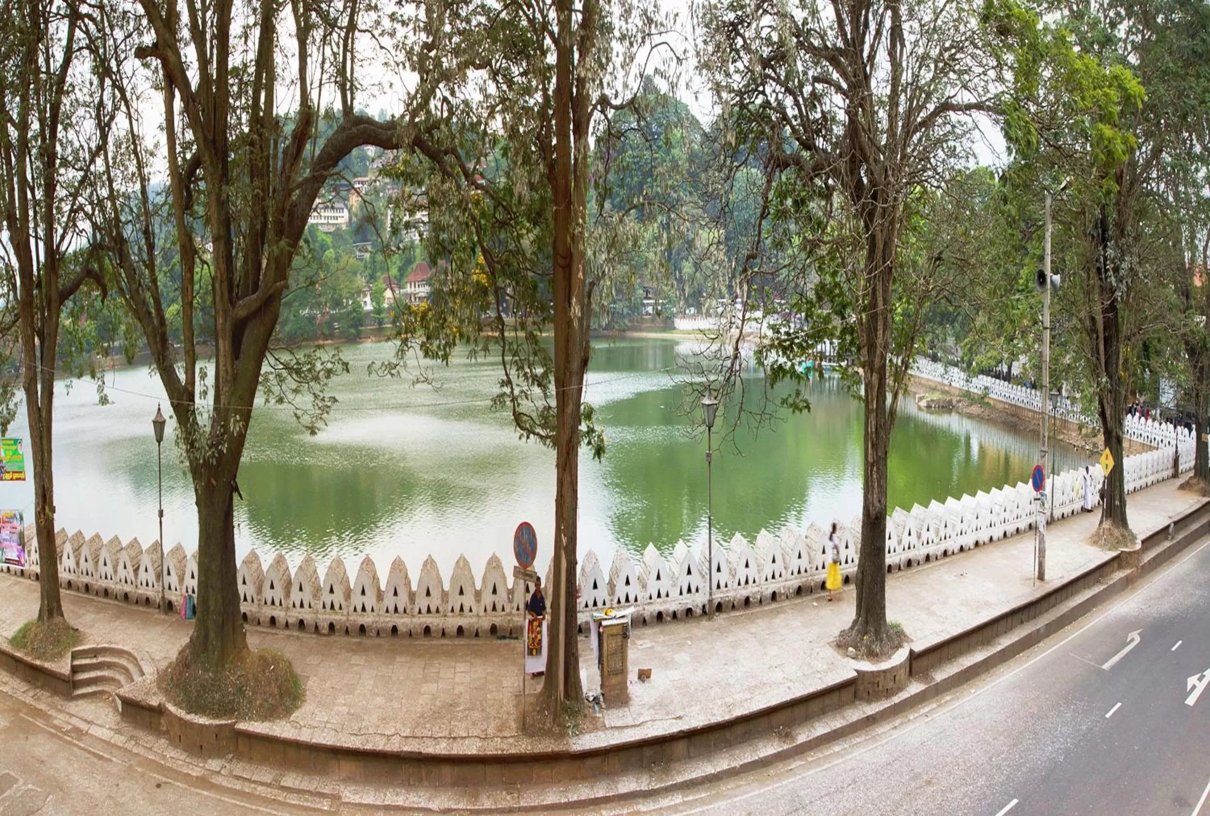 Lake View in Kandy The Tourmaline