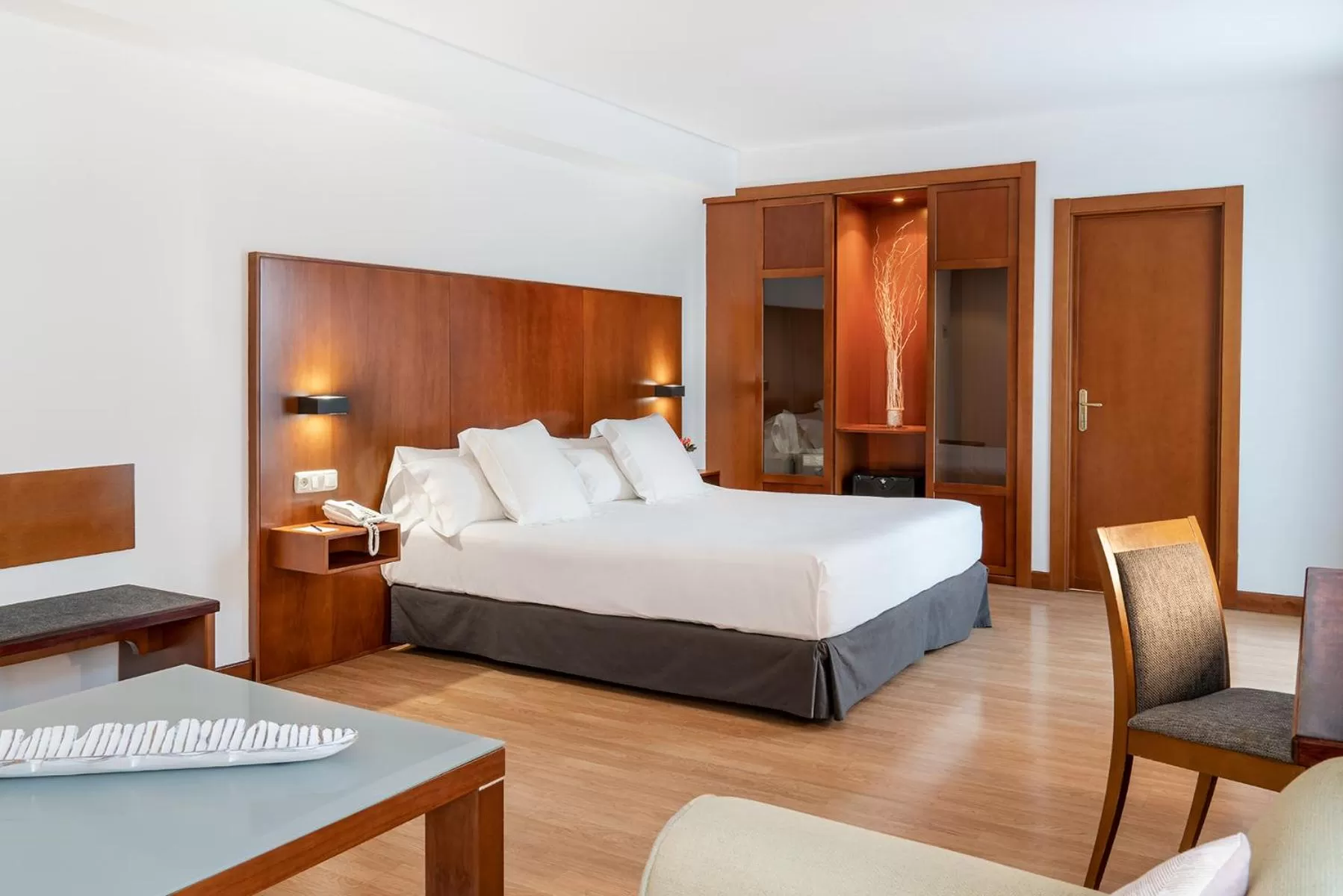 Photo of the whole room, Bed in Vincci Ciudad de Salamanca