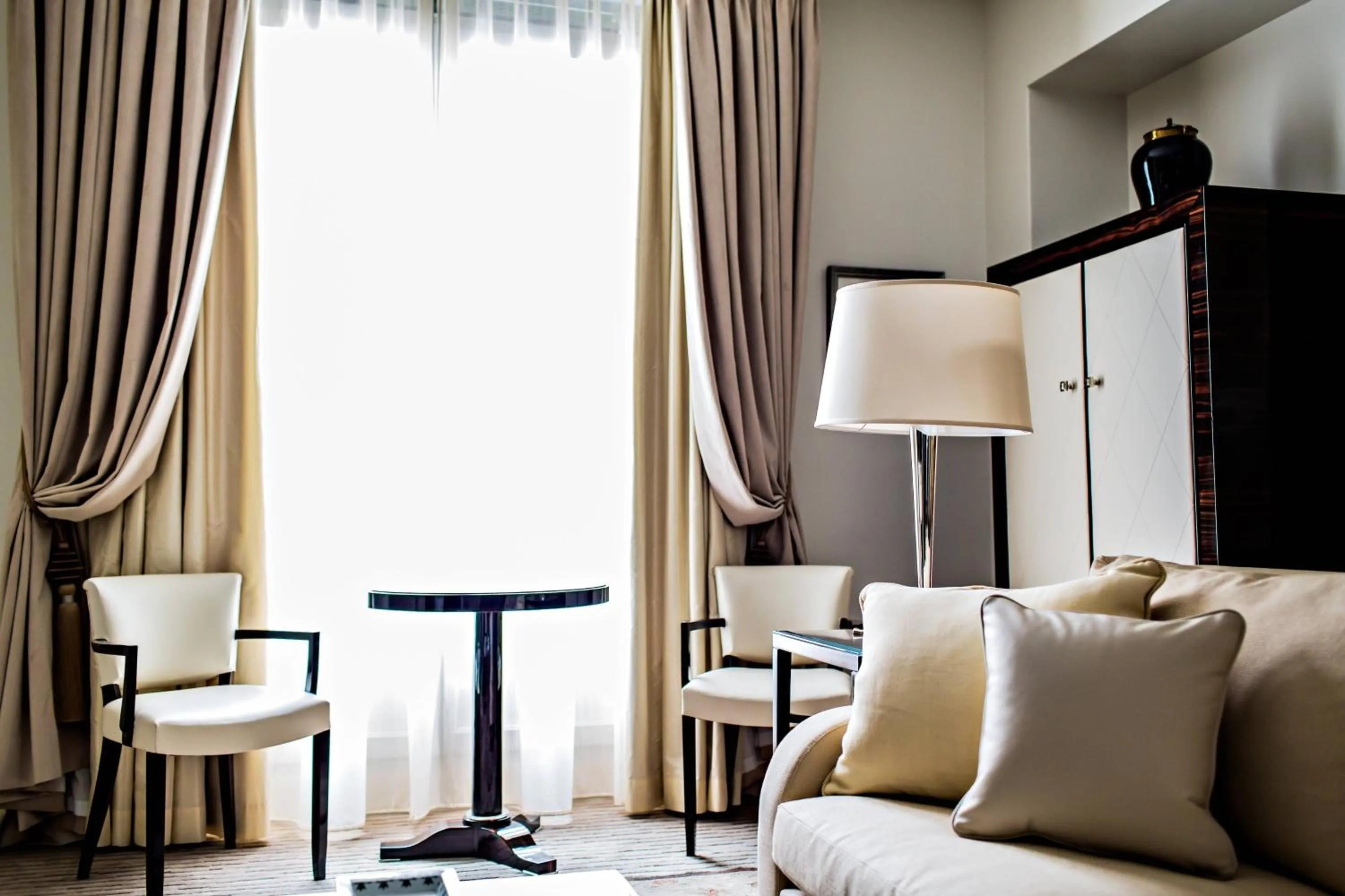 Living room in Prince de Galles, a Luxury Collection hotel, Paris