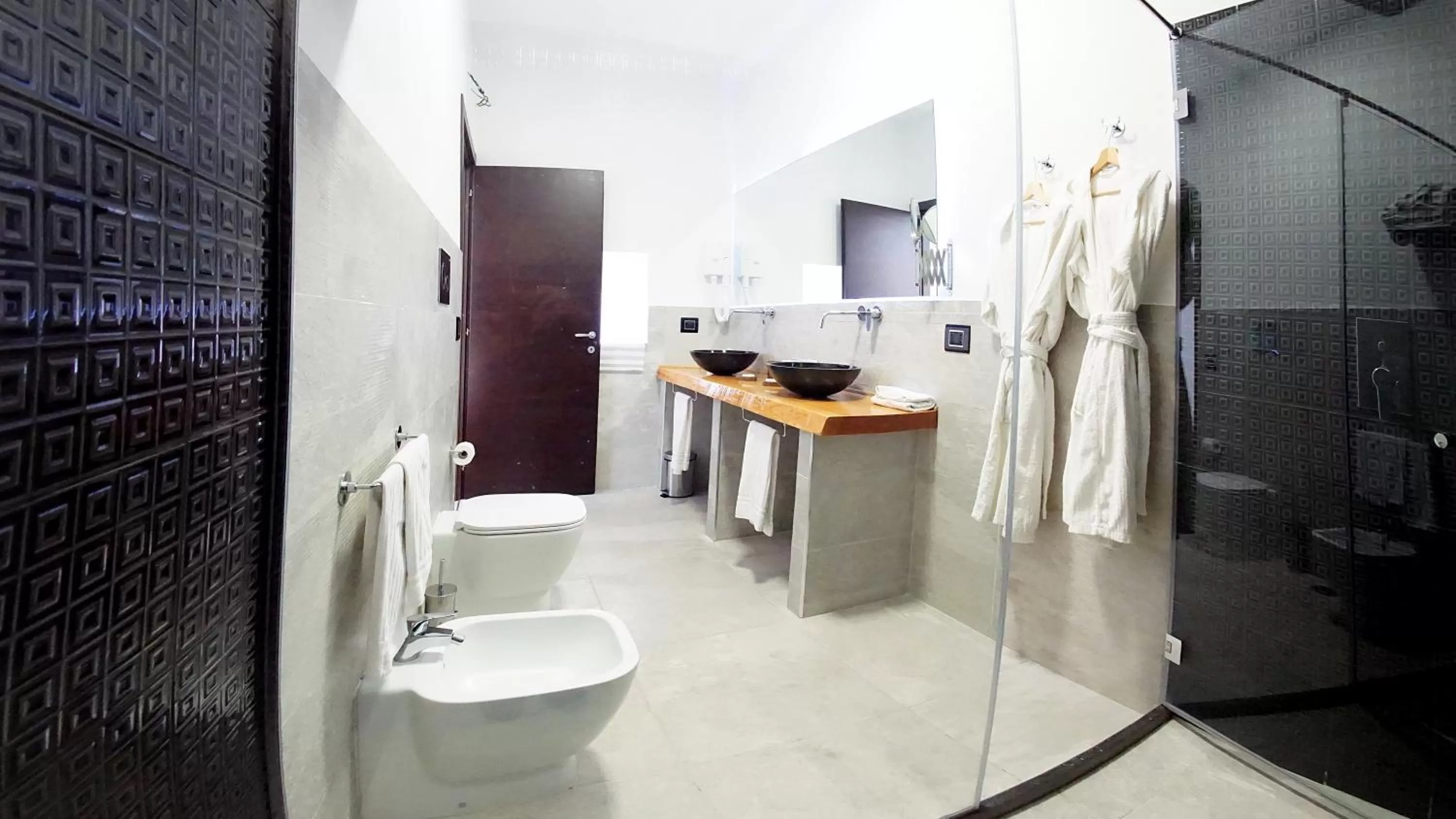 Bathroom in Beverello Suite