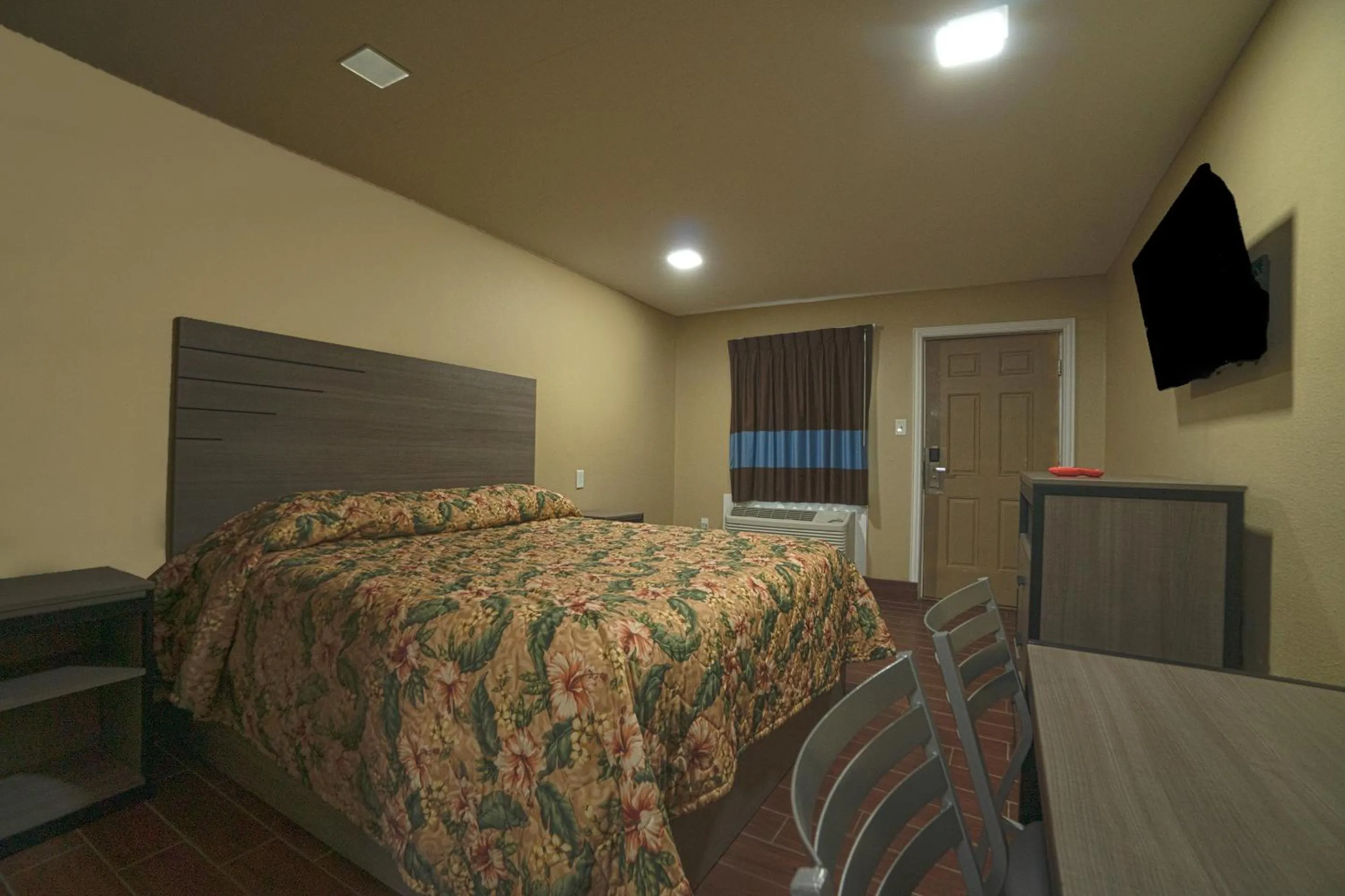 Bedroom in Days Inn by Wyndham Aransas Pass