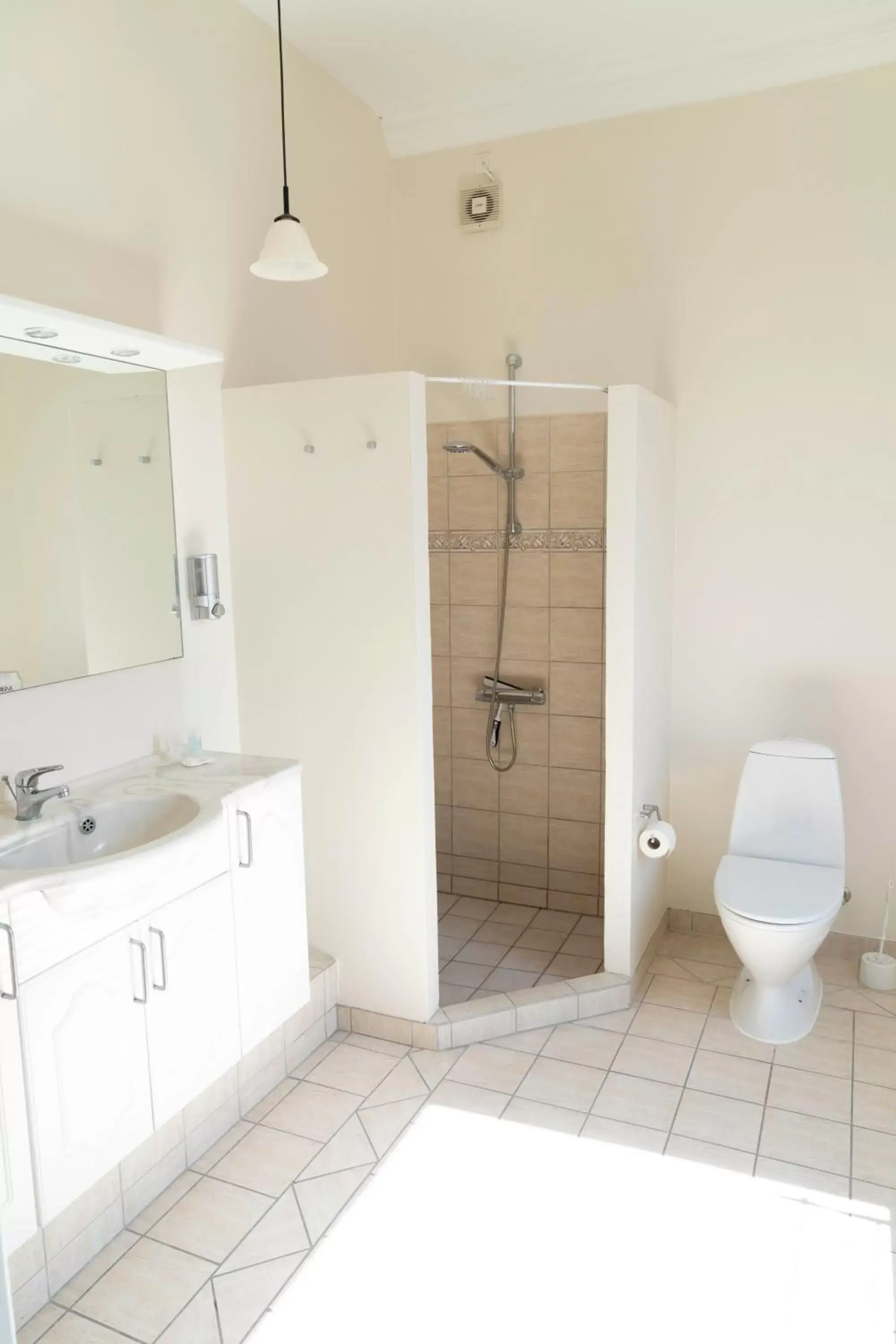 Superior Double Room in Hotel Harmonien Superior Double Room in Hotel Harmonien