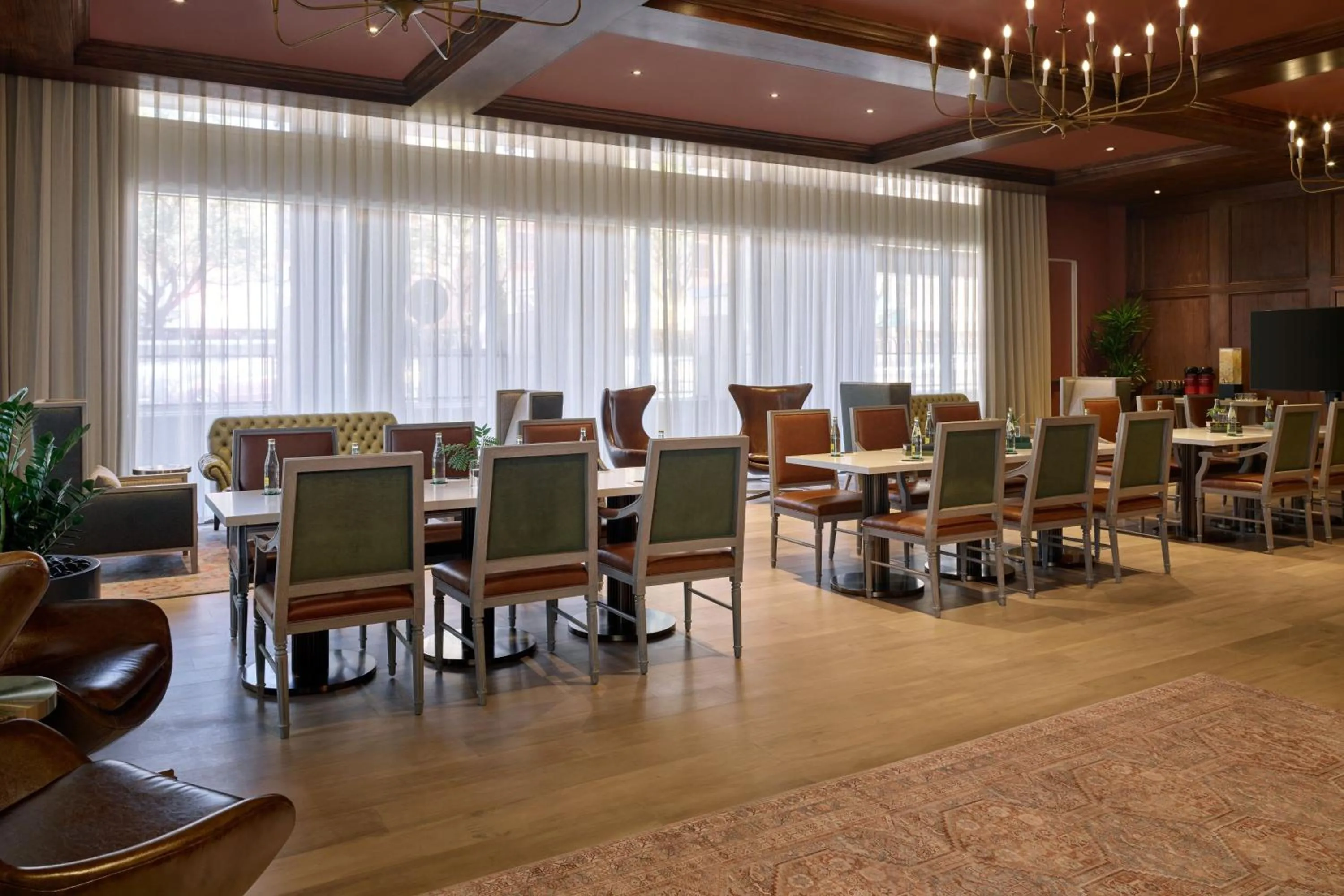 Meeting/conference room in The Leo Kent Hotel, Tucson, a Tribute Portfolio Hotel