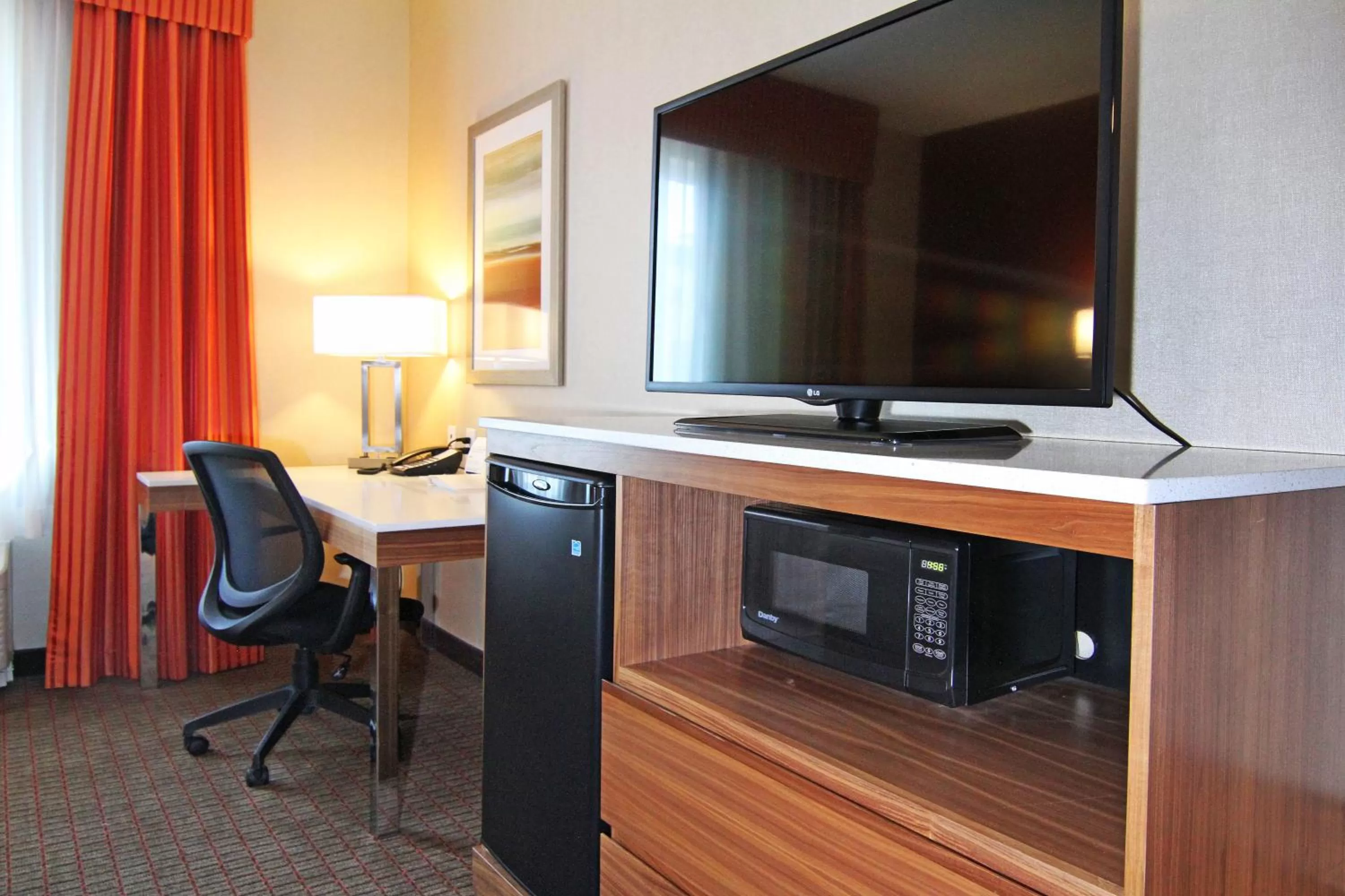 Photo of the whole room in Holiday Inn Express and Suites Calgary University by IHG