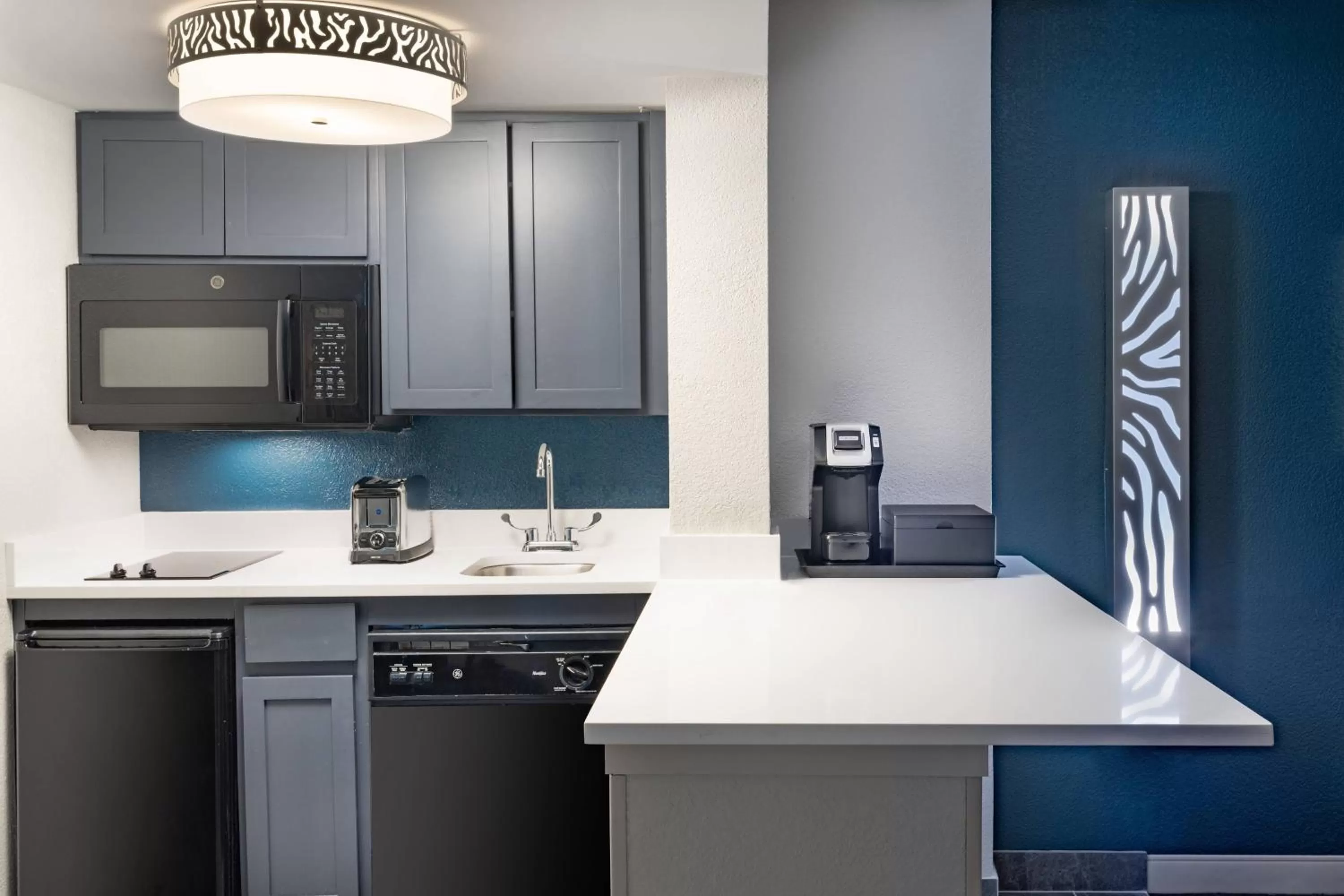 Kitchen or kitchenette in Marriott Hutchinson Island Resort & Beach Villas, Golf & Marina