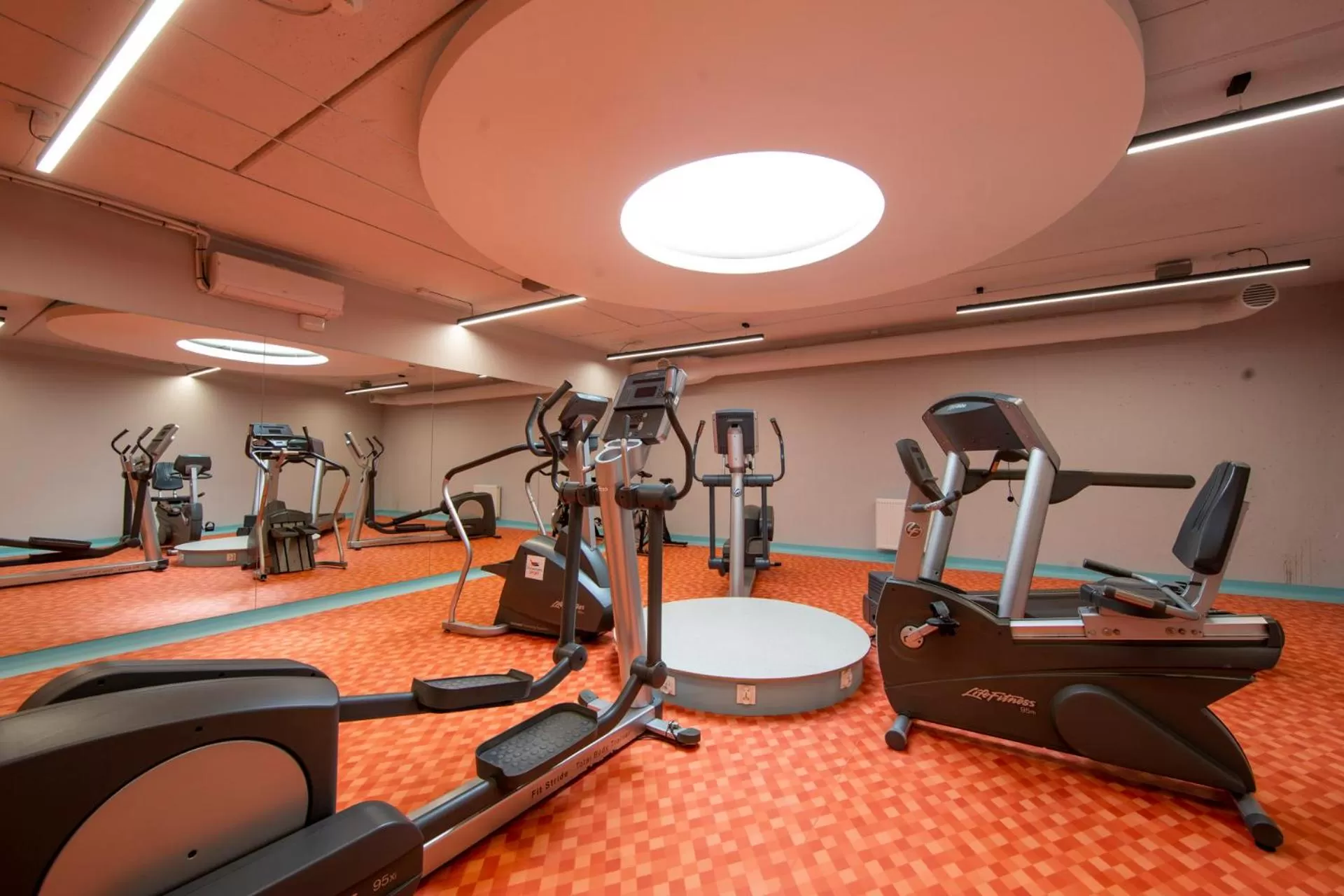 Fitness centre/facilities in Sopotorium Hotel & Medical Spa