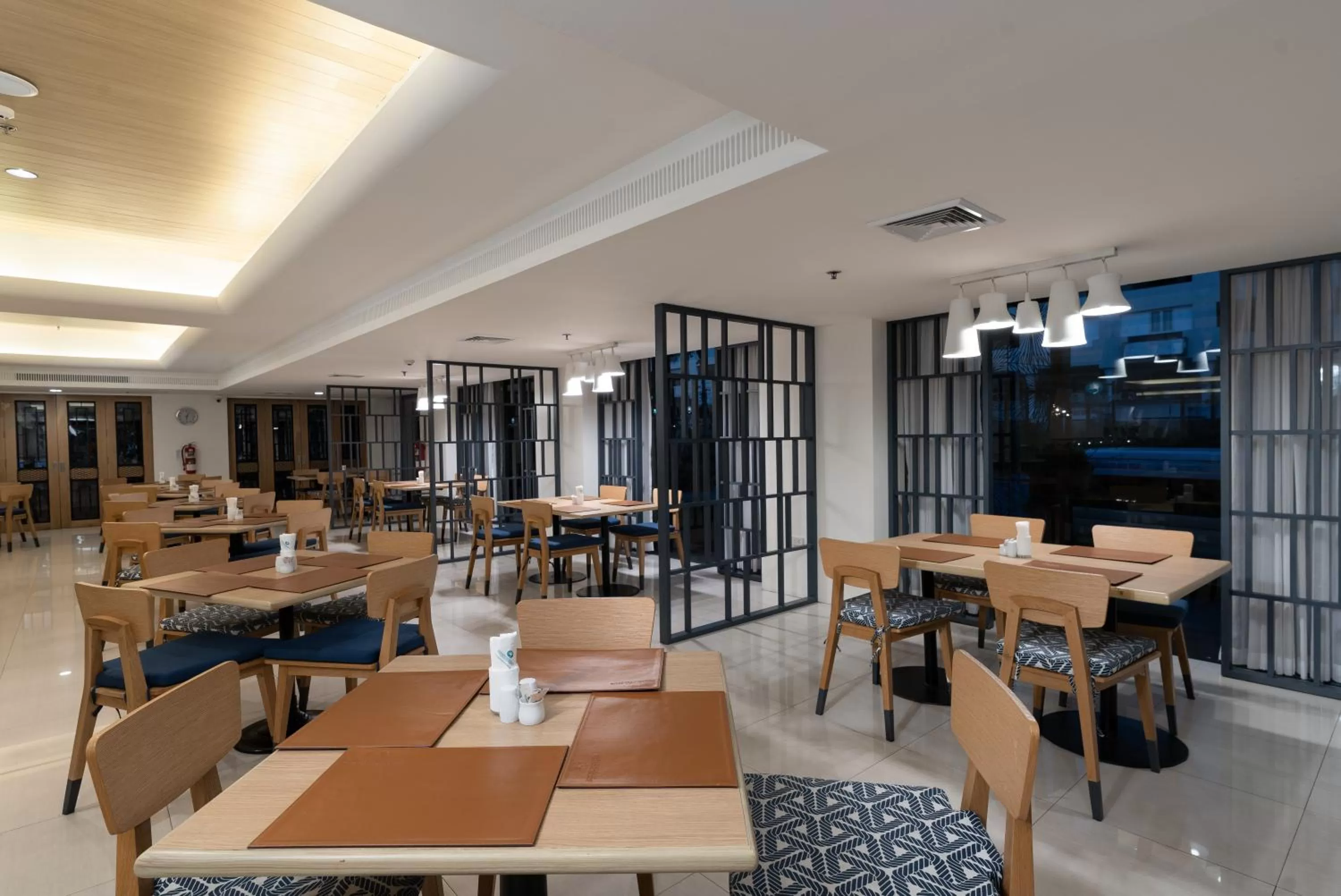 Jomtien Palm Beach Hotel and Resort