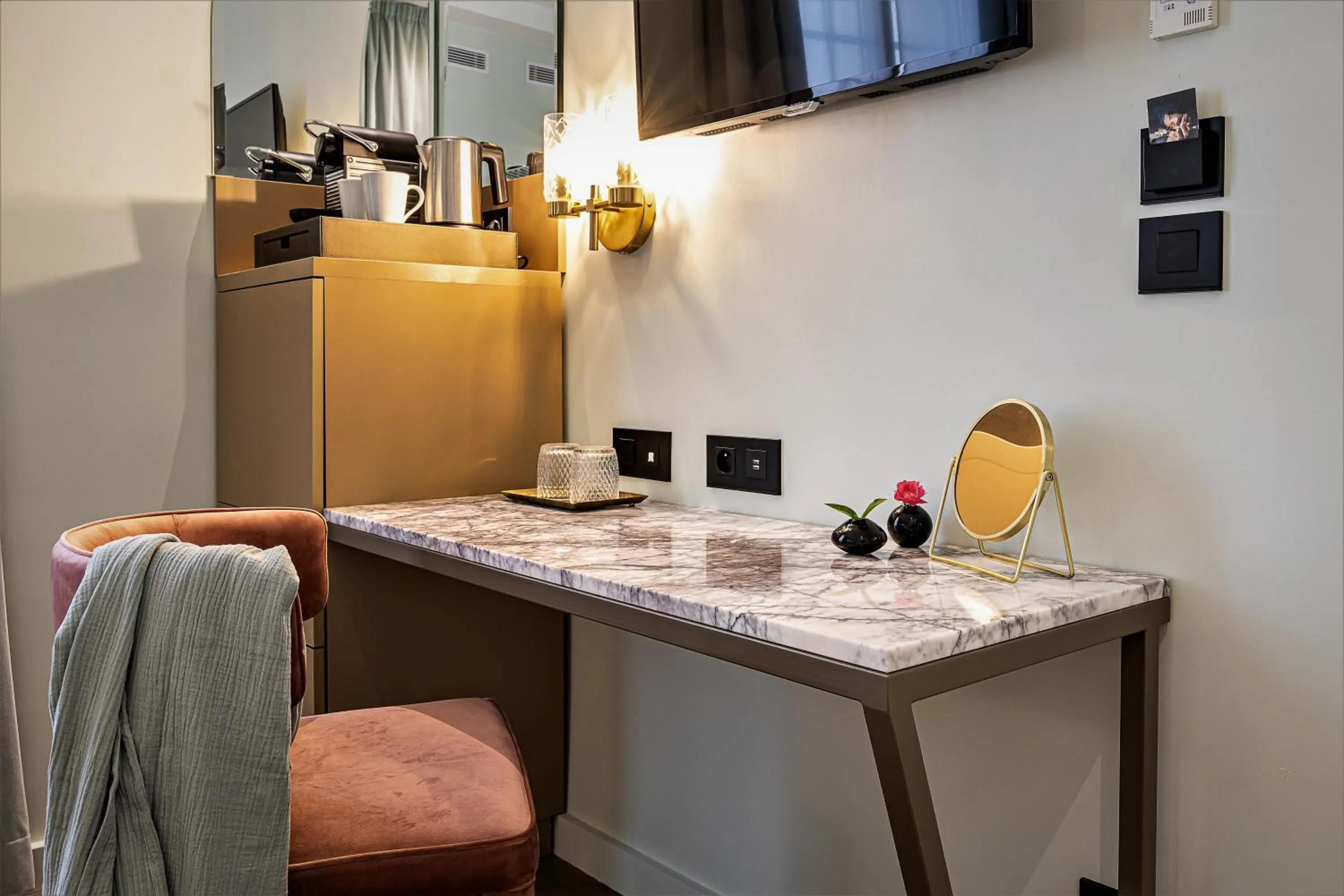 Coffee/tea facilities in Hôtel Veryste & Spa Paris