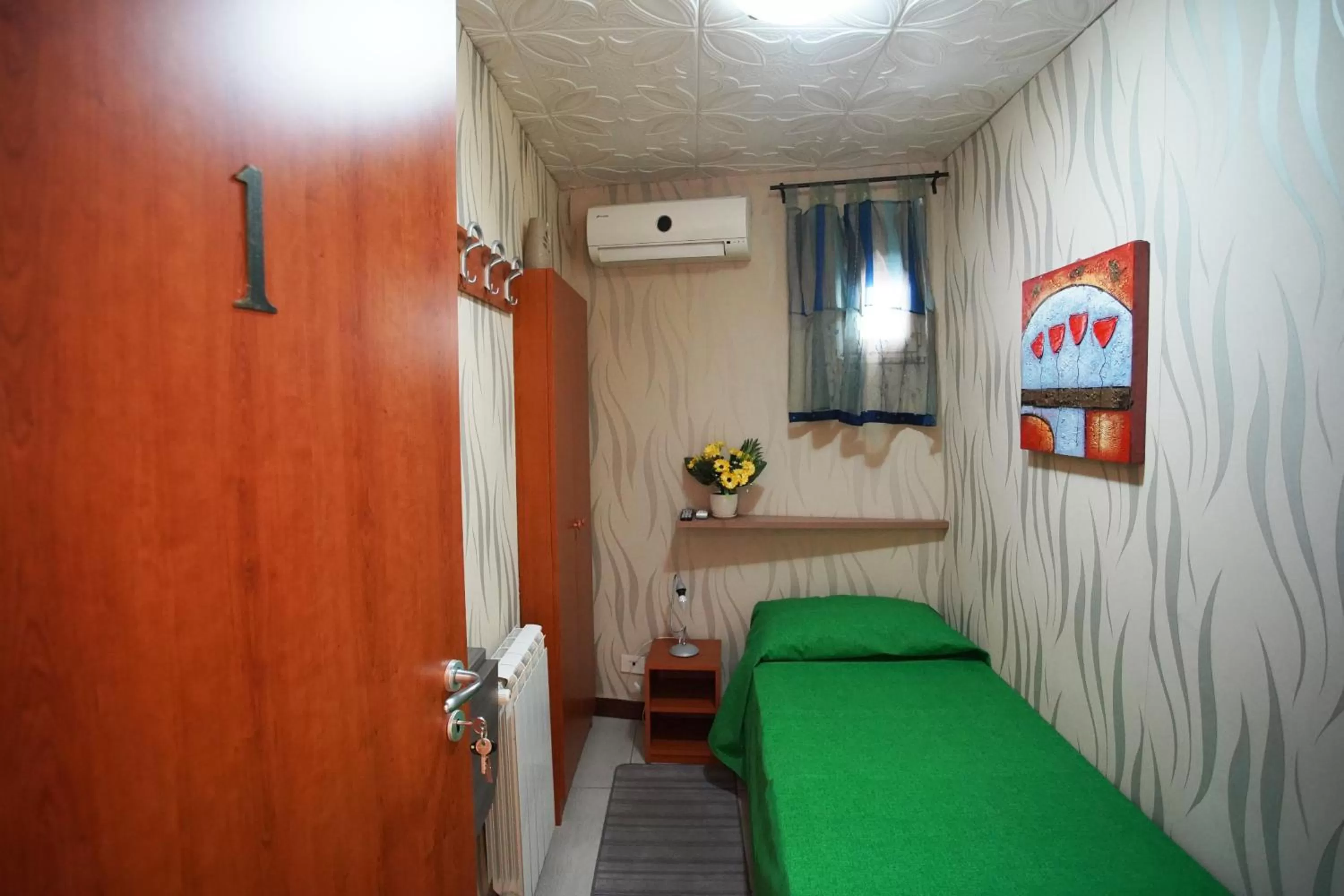 Bed in Golden Dreams B&B