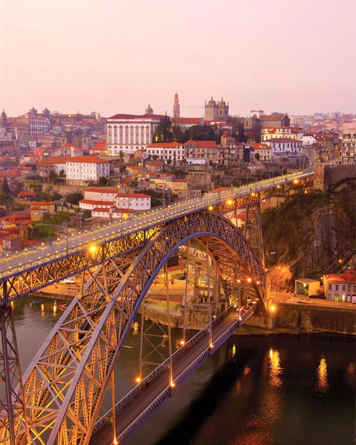 Nearby landmark in Vila Gale Porto Ribeira