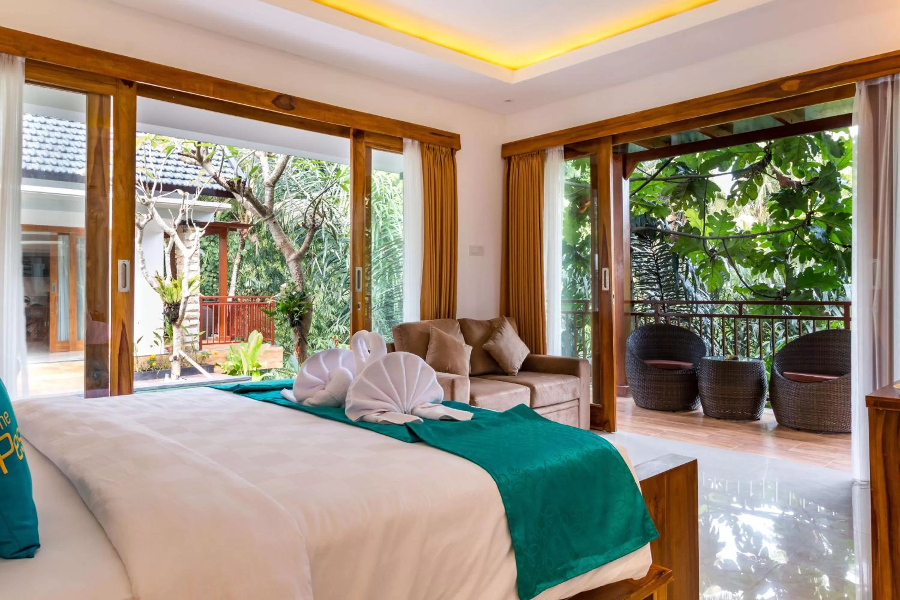 Photo of the whole room, Bed in The Pesaren Ubud