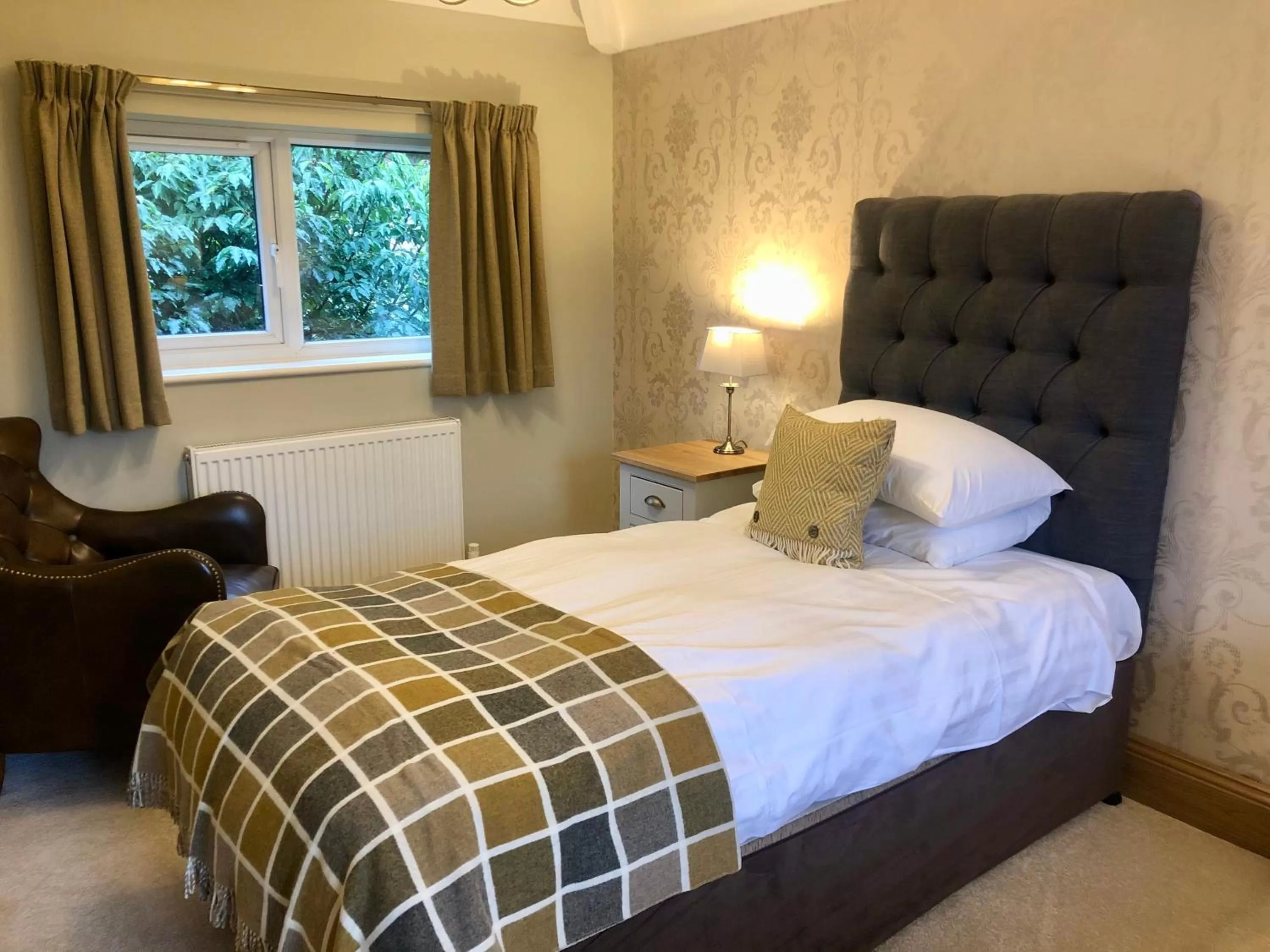 Bedroom, Bed in The Mary Mount Hotel