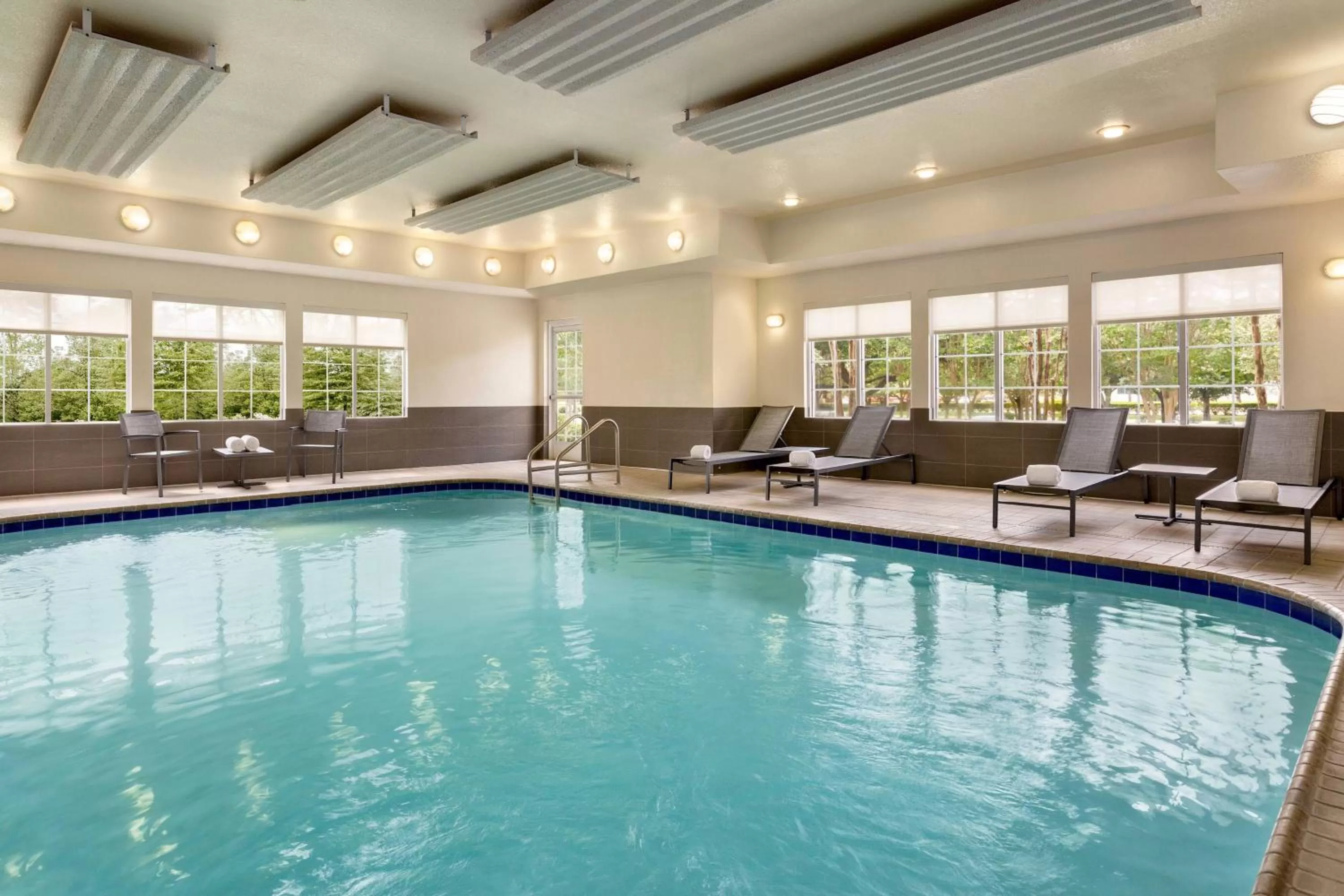 Swimming pool in Residence Inn Houston Northwest / Willowbrook