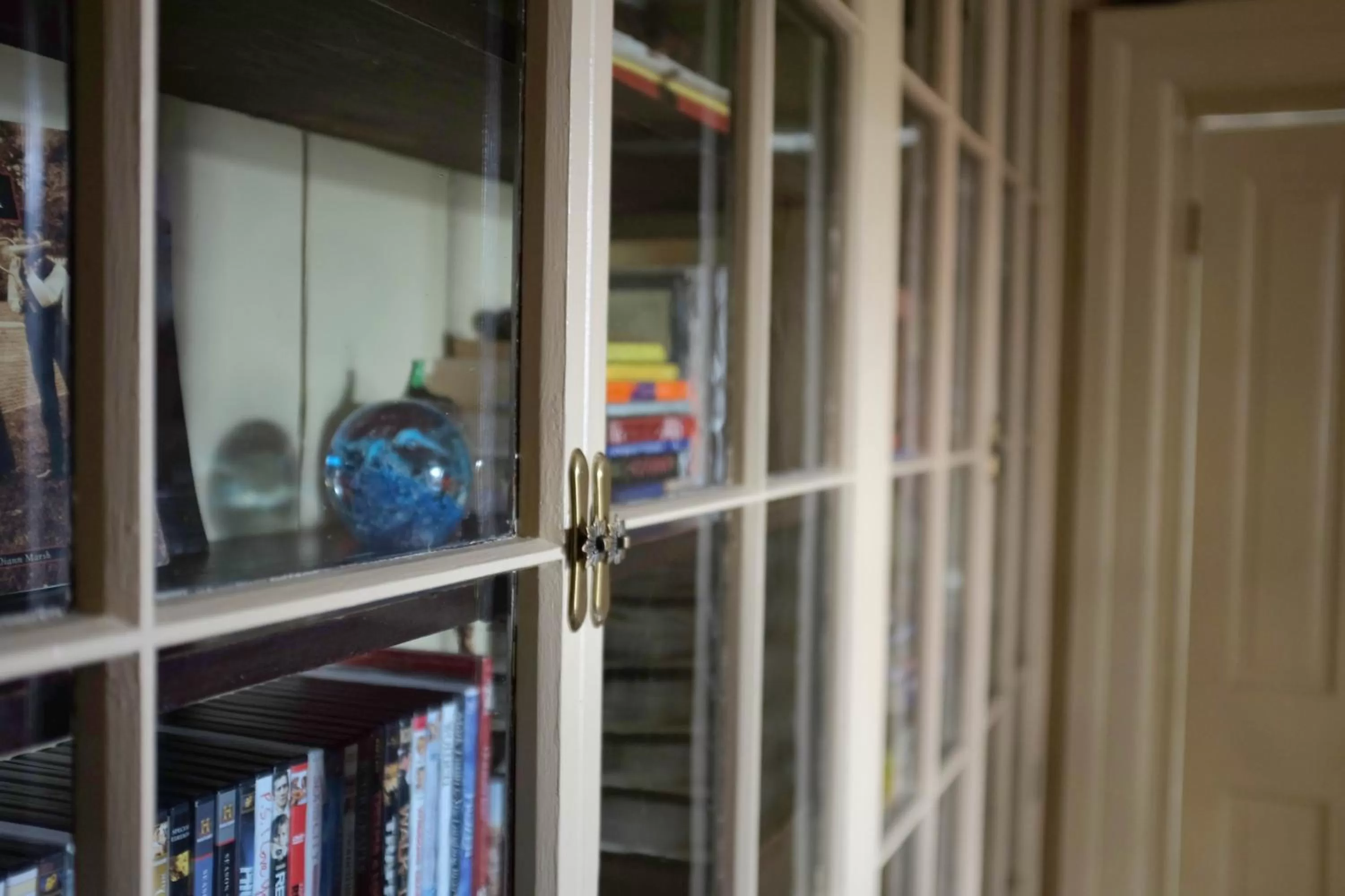 Communal lounge/ TV room in Aldrich Guest House