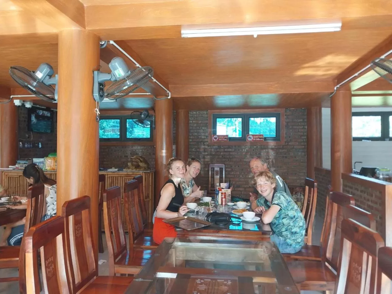 Restaurant/places to eat in Trang An Elegant Homestay