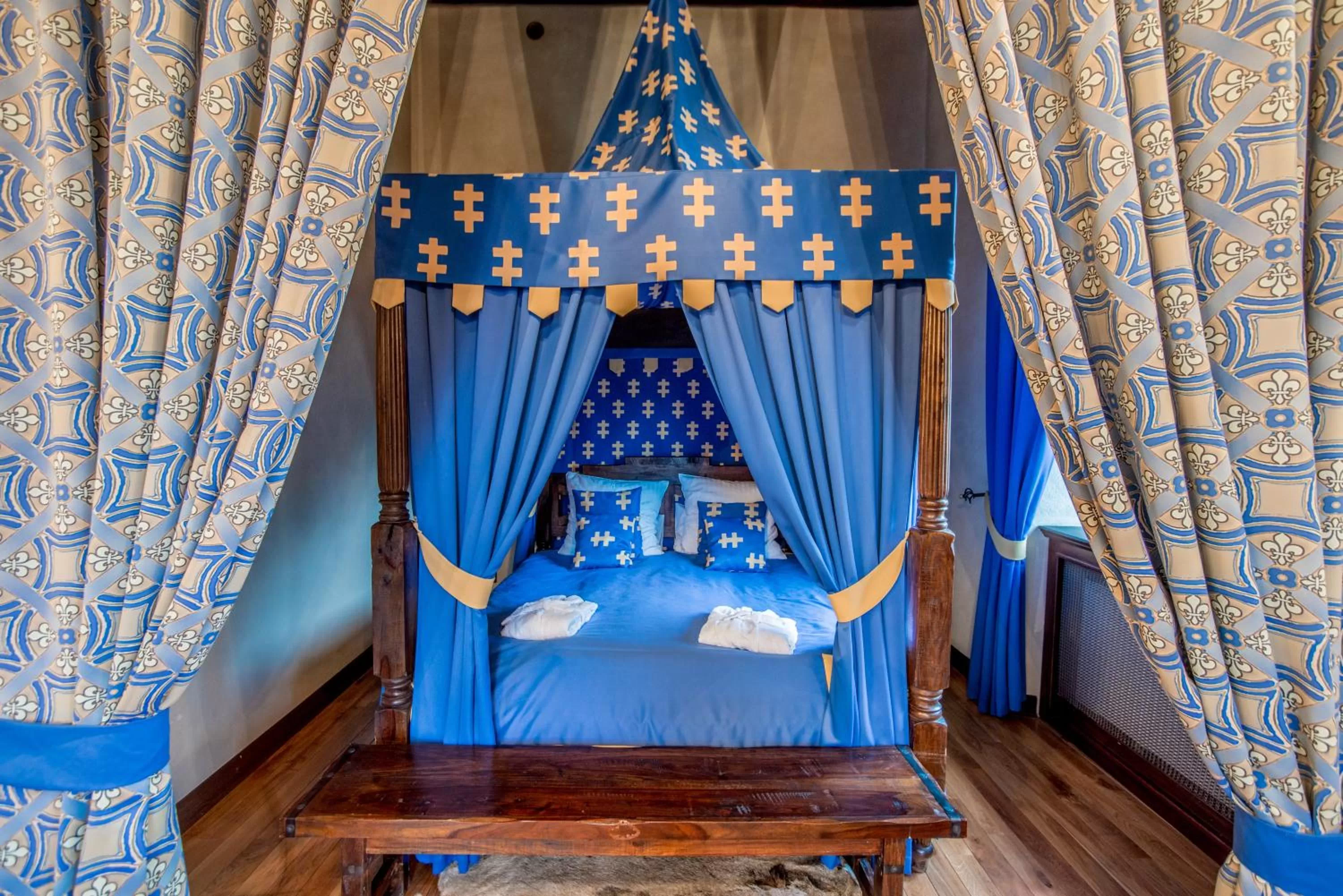 Bed in Zamek Uniejów