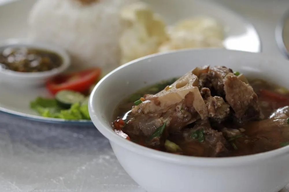 Restaurant/places to eat in Hotel Kaisar