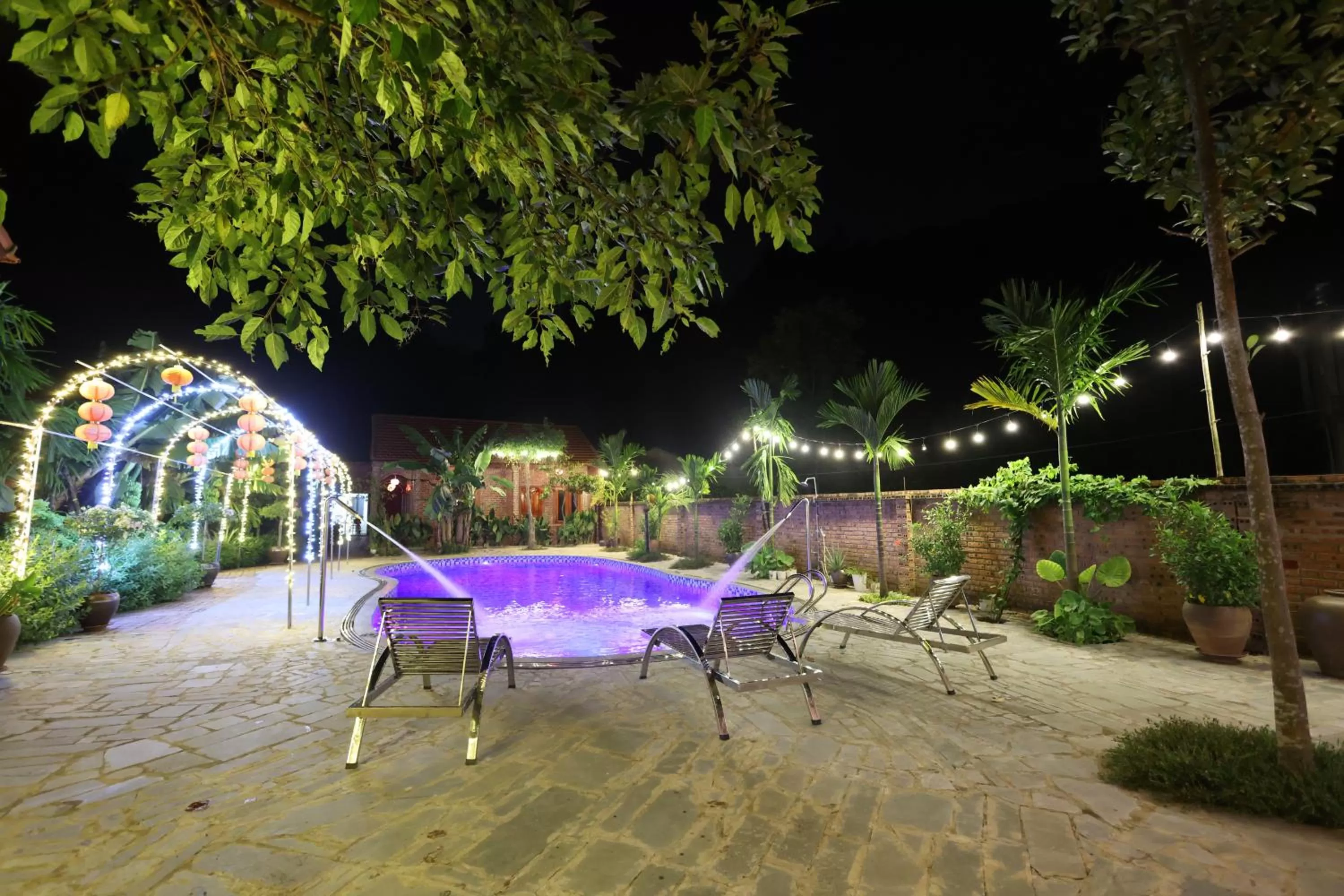 Night in Phạm Gia Homestay Ecogarden
