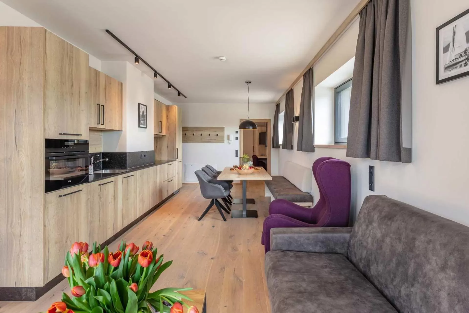 Kitchen or kitchenette in Emma Deluxe Aparthotel direkt beim Skibus