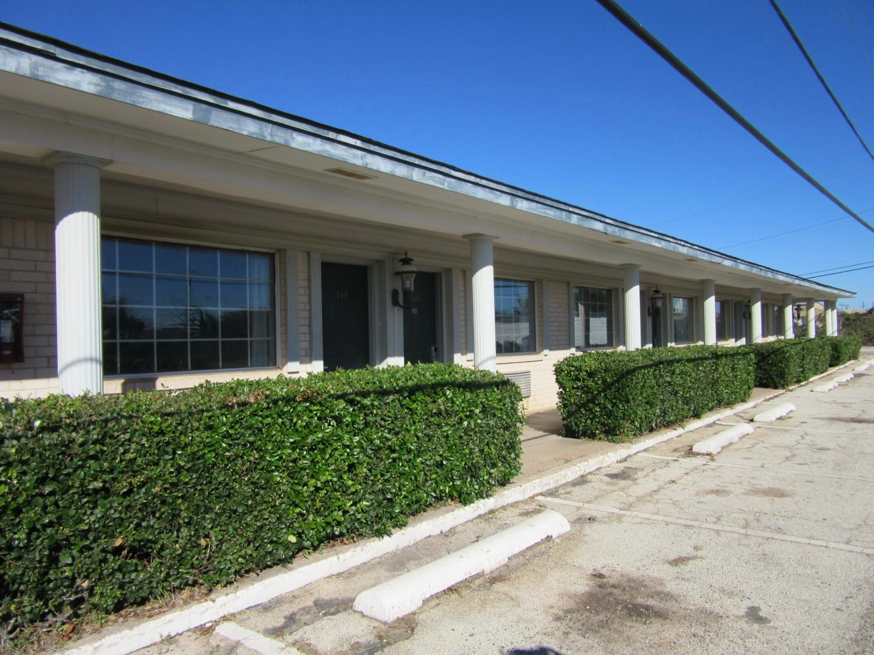 Property Building in Royal Inn Abilene