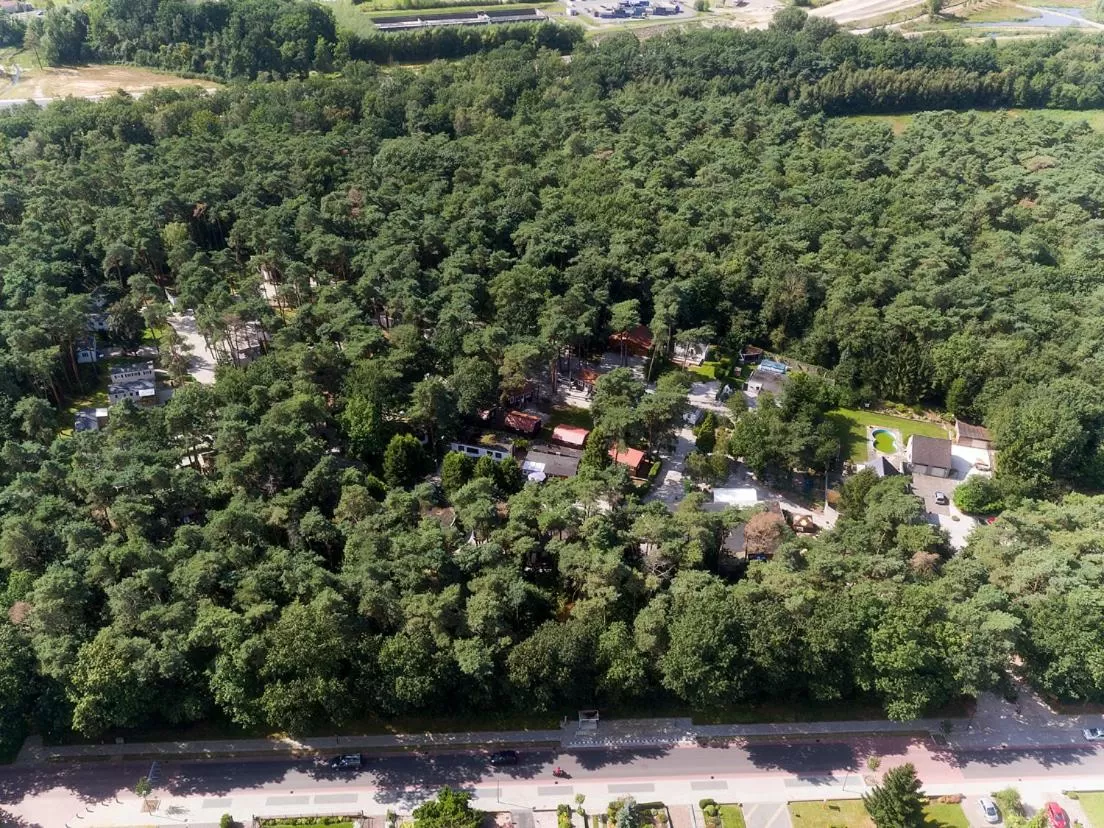 Day, Bird's-eye View in Motel- Bungalow-& Chaletpark de Brenkberg
