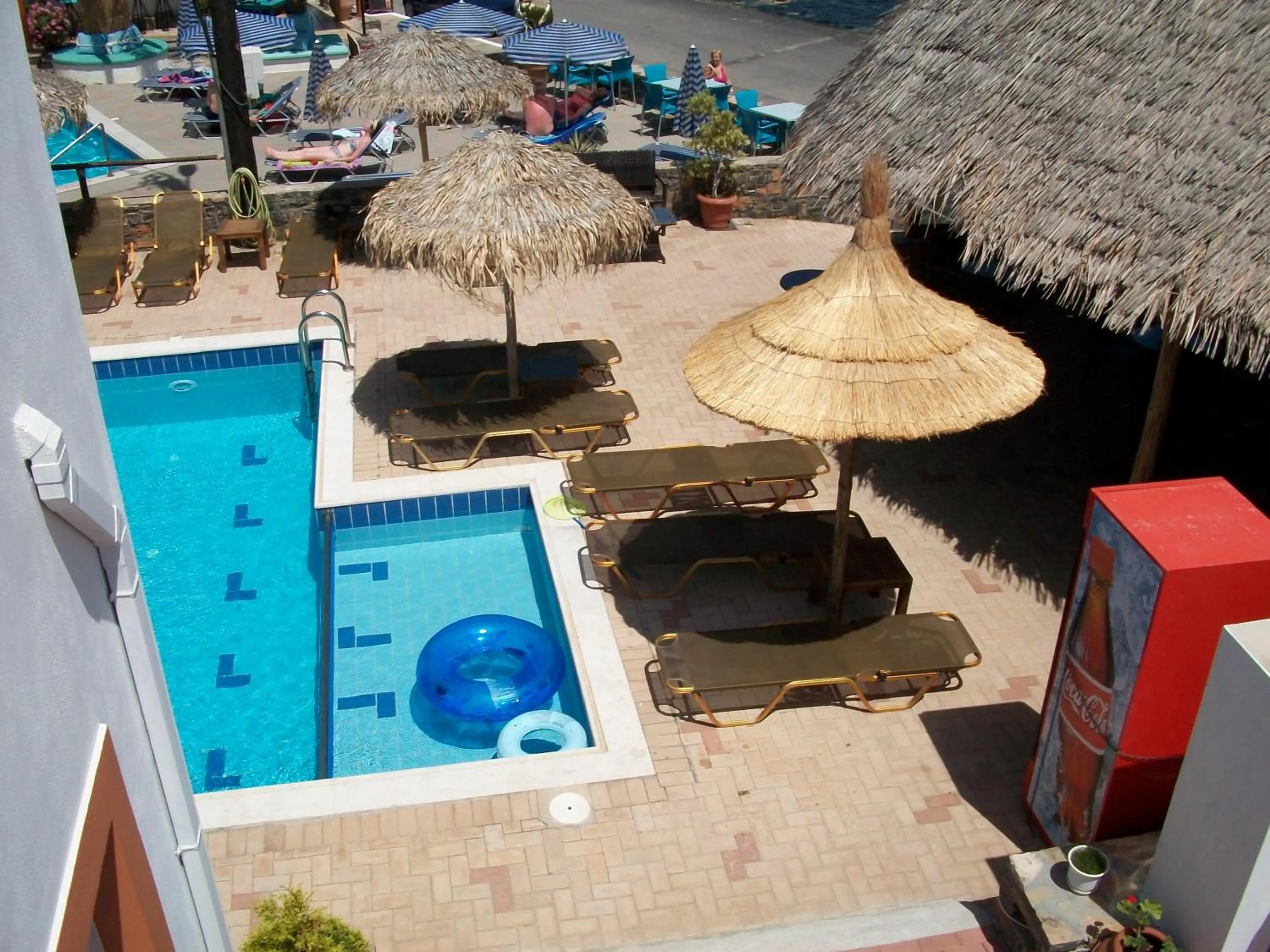 Area and facilities in Elounda Sunrise Apartments