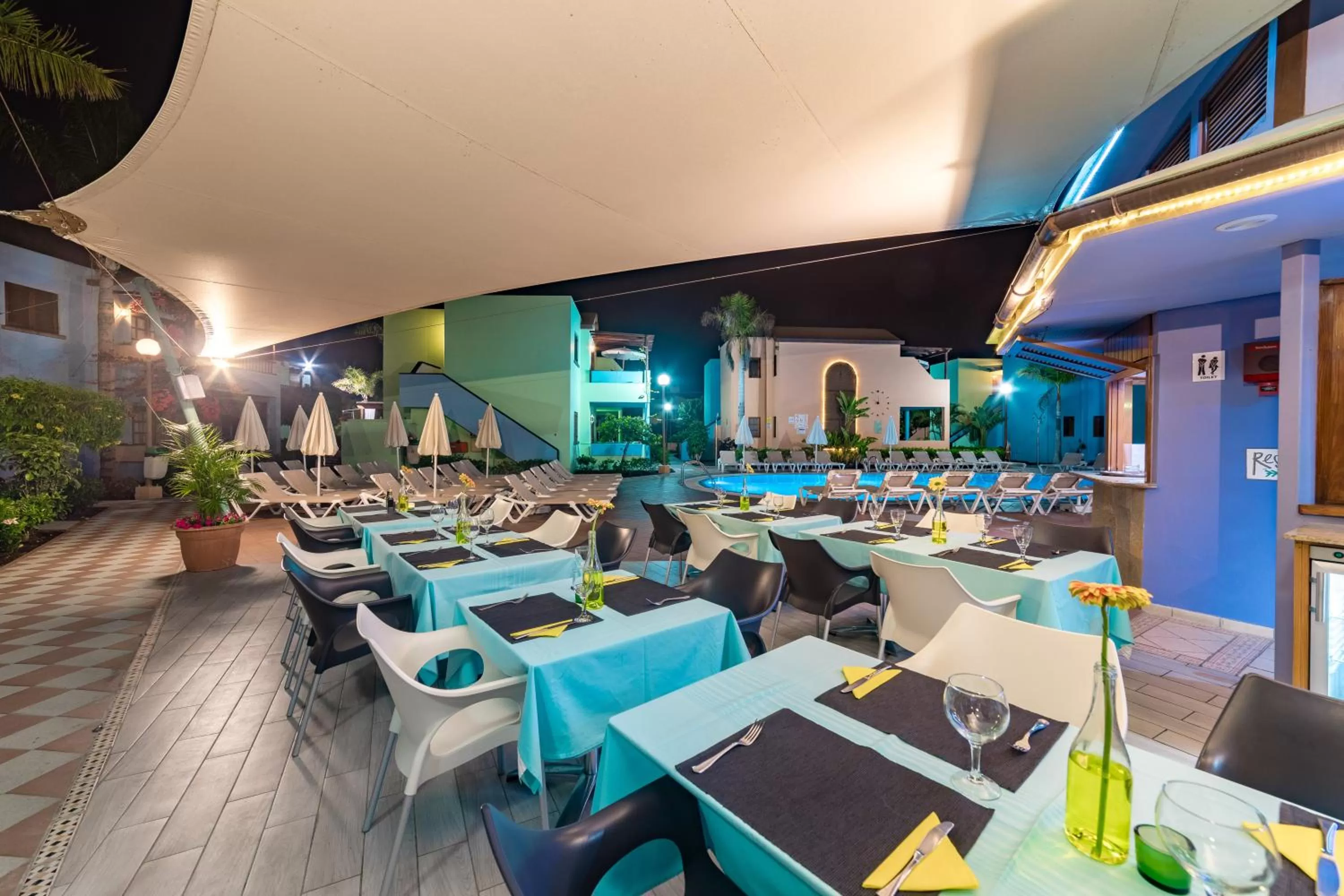 Restaurant/places to eat in Club Vista Serena